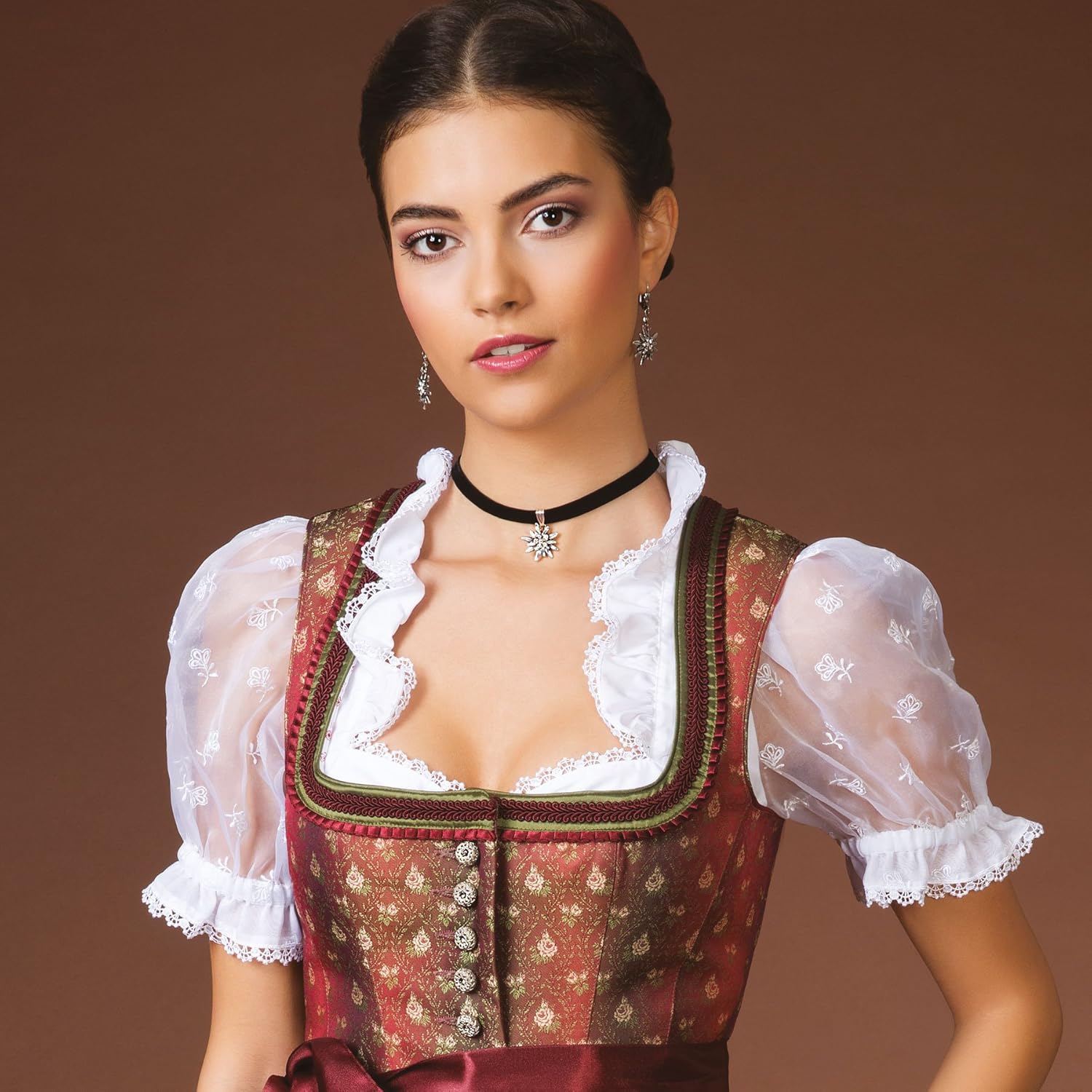 Alpenflüstern Traditional bavarian jewelry set velvet choker and earrings rhinestone Edelweiss, Ladies costume jewelry, traditional german flower pendant, elastic ribbon, Dirndl, Oktoberfest (black)