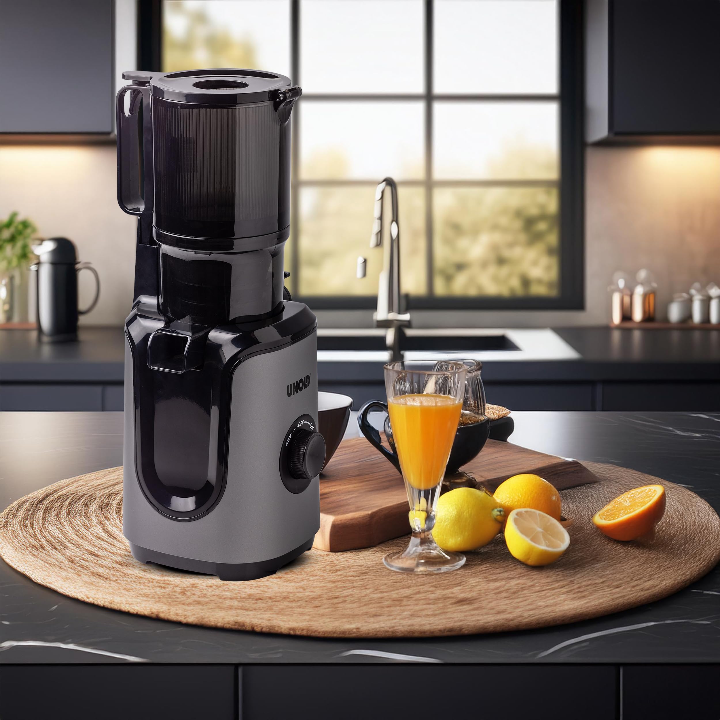 Unold 78275 Slow Juicer Sam, Entsafter mit großem Einfüllschacht und 300W Motor für Obst, Gemüse, Smoothies und Sorbets, mit 110 mm Einfüllöffnung, Leicht zu Reinigen, 800ml Fassungsvermögen