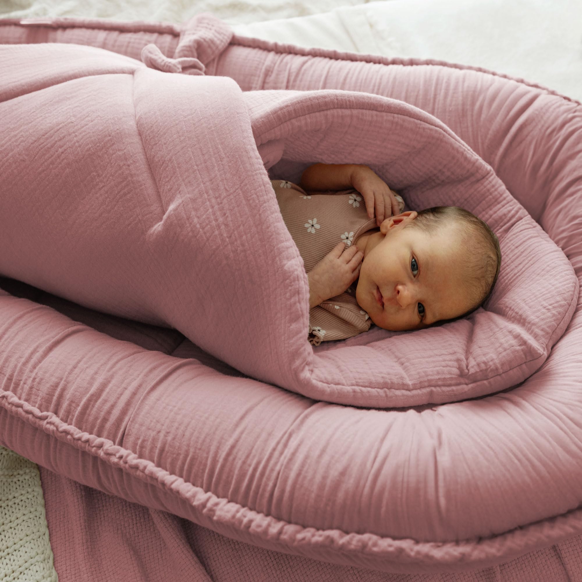 PaLulli Set 2 in 1, nido e coperta, 100% mussola, paracolpi per bambini, paracolpi per neonati, nido per bambini (rosa)