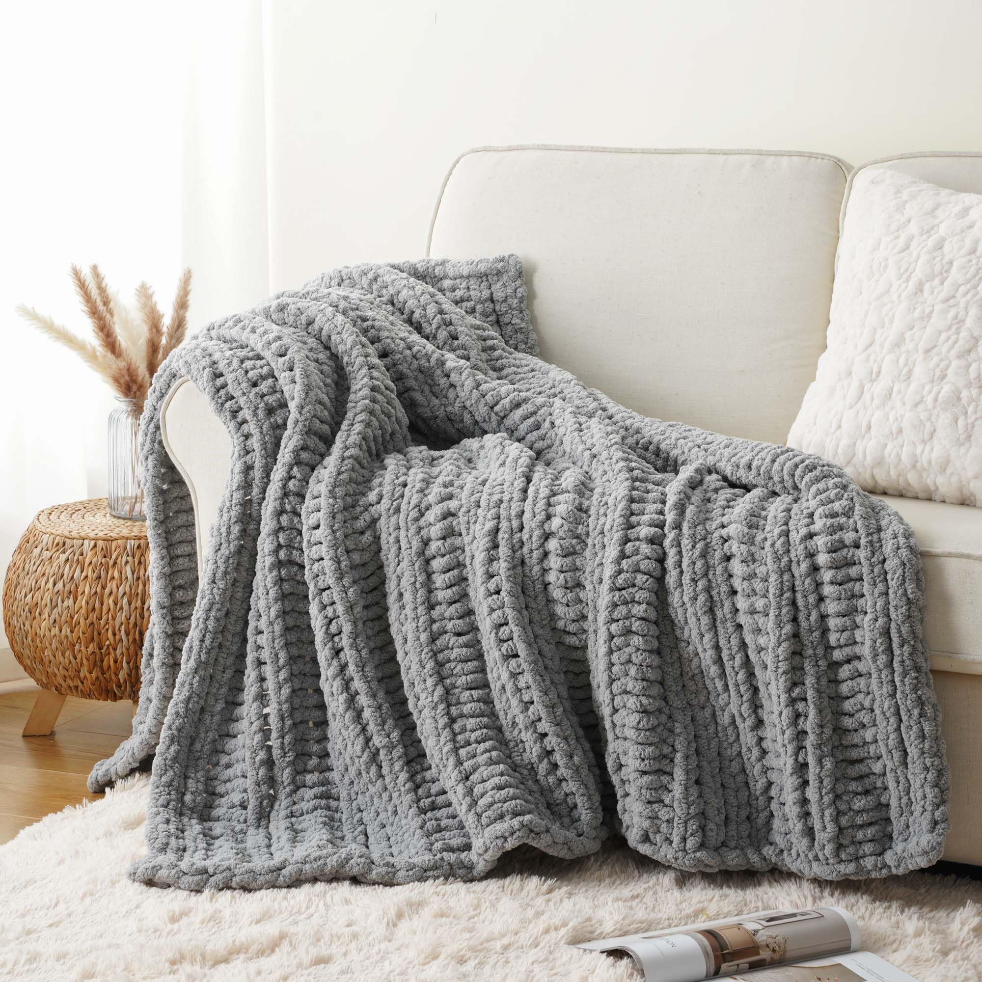 Battilo Chunky Knit Blanket Throw, Grey Knitted Throw Blanket, 125x150cm
