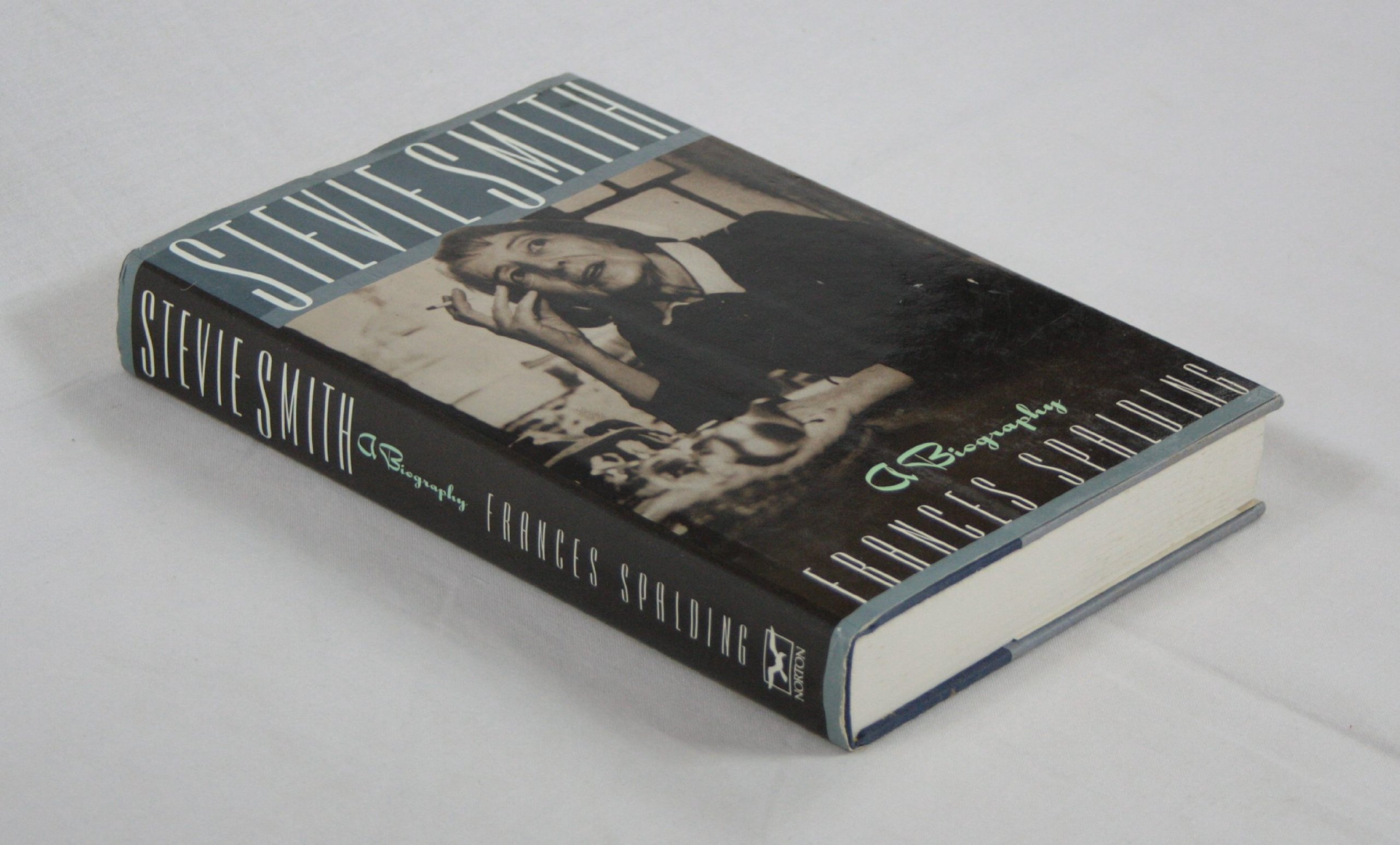 Stevie Smith : A Biography