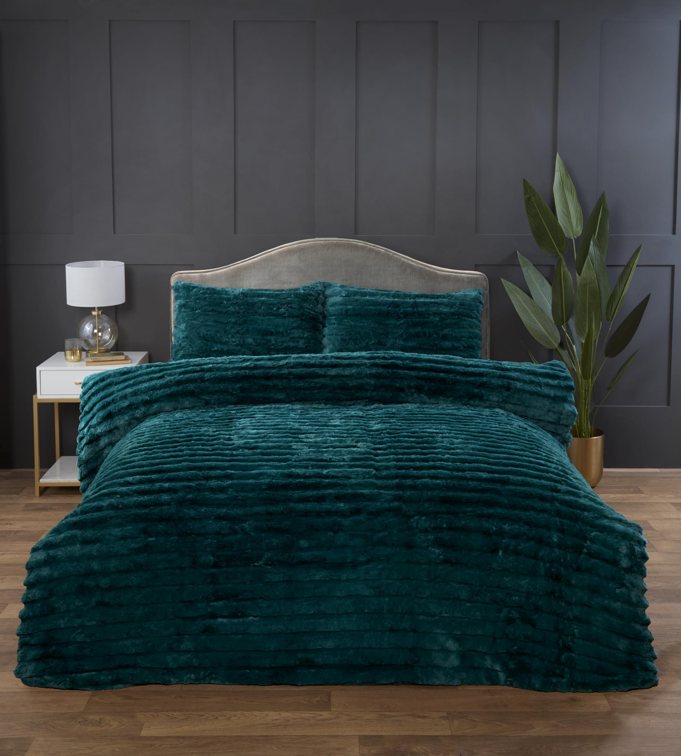 Rapport home Chunky Ribbed Premium Luxury Faux Rabbit Fur Duvet Cover Set Kingsize Racing Green Soft and Warm Fluffy Bedding Set
