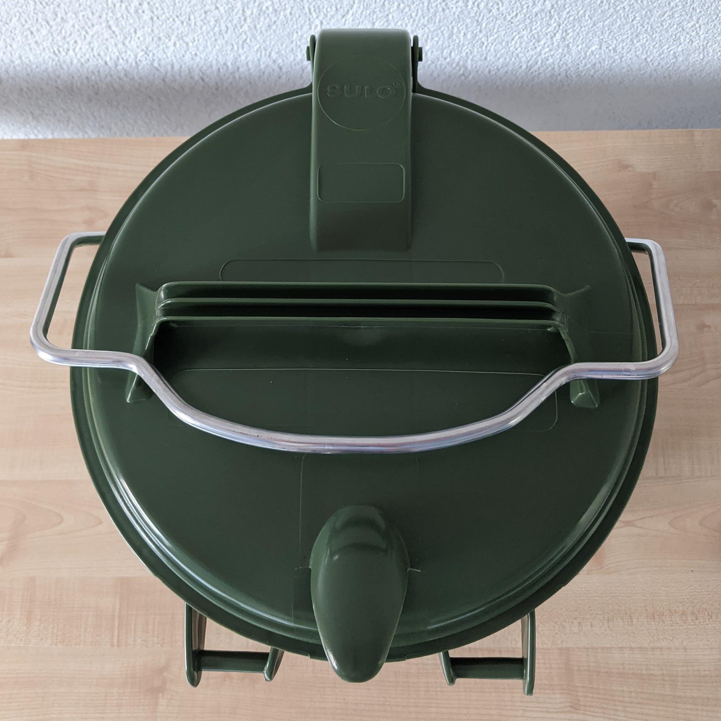 Sulo SME35 | 35 Liter Mülltonne im Retrodesign | mit Tragegriff und Verschlussbügel | Vorsortierbehälter Mülleimer | Wohnung Haus Garten Hobby