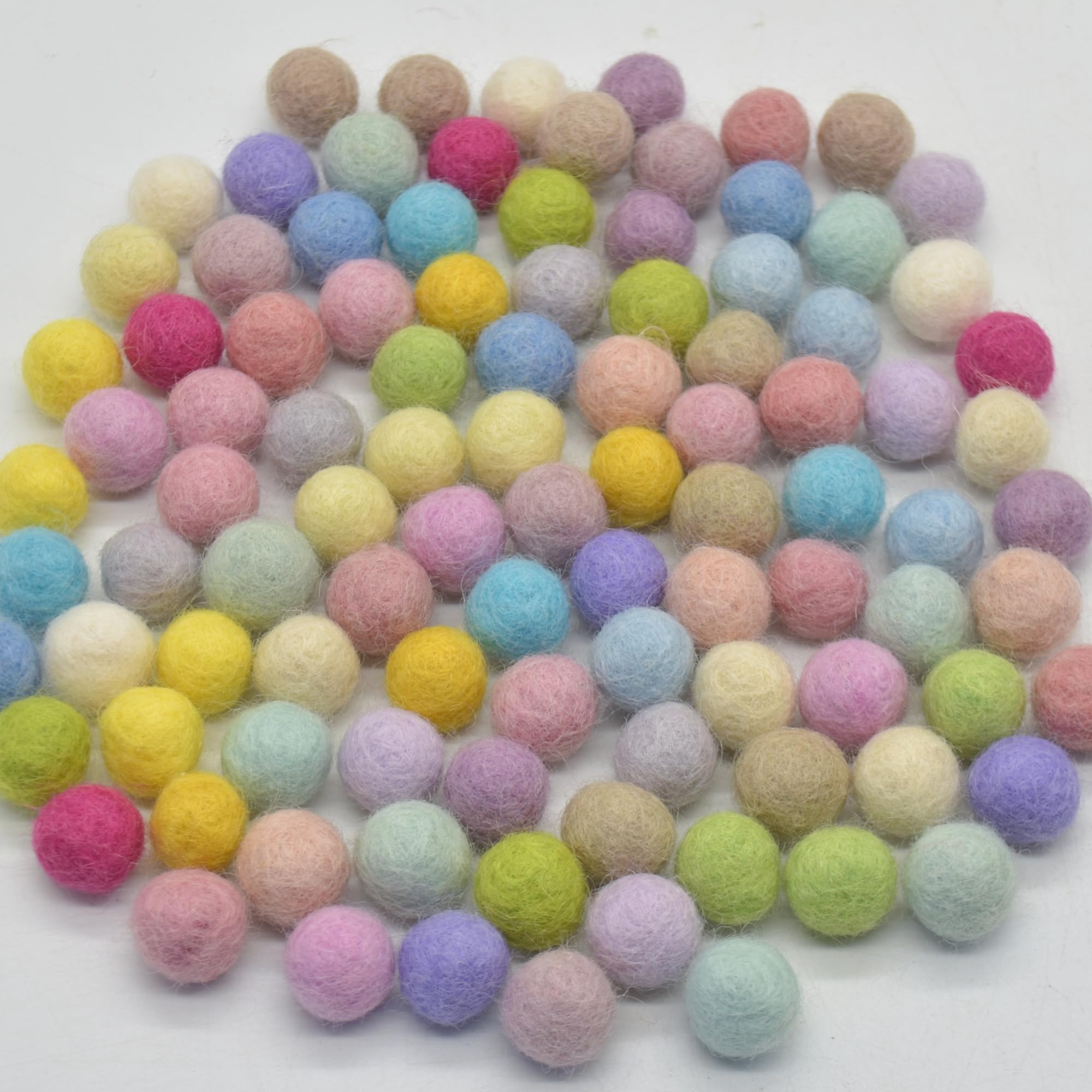 Oriental Direct 100% Wool Felt Balls - 1.5cm - 100 Count - Assorted Light, Pale & Pastel Colours