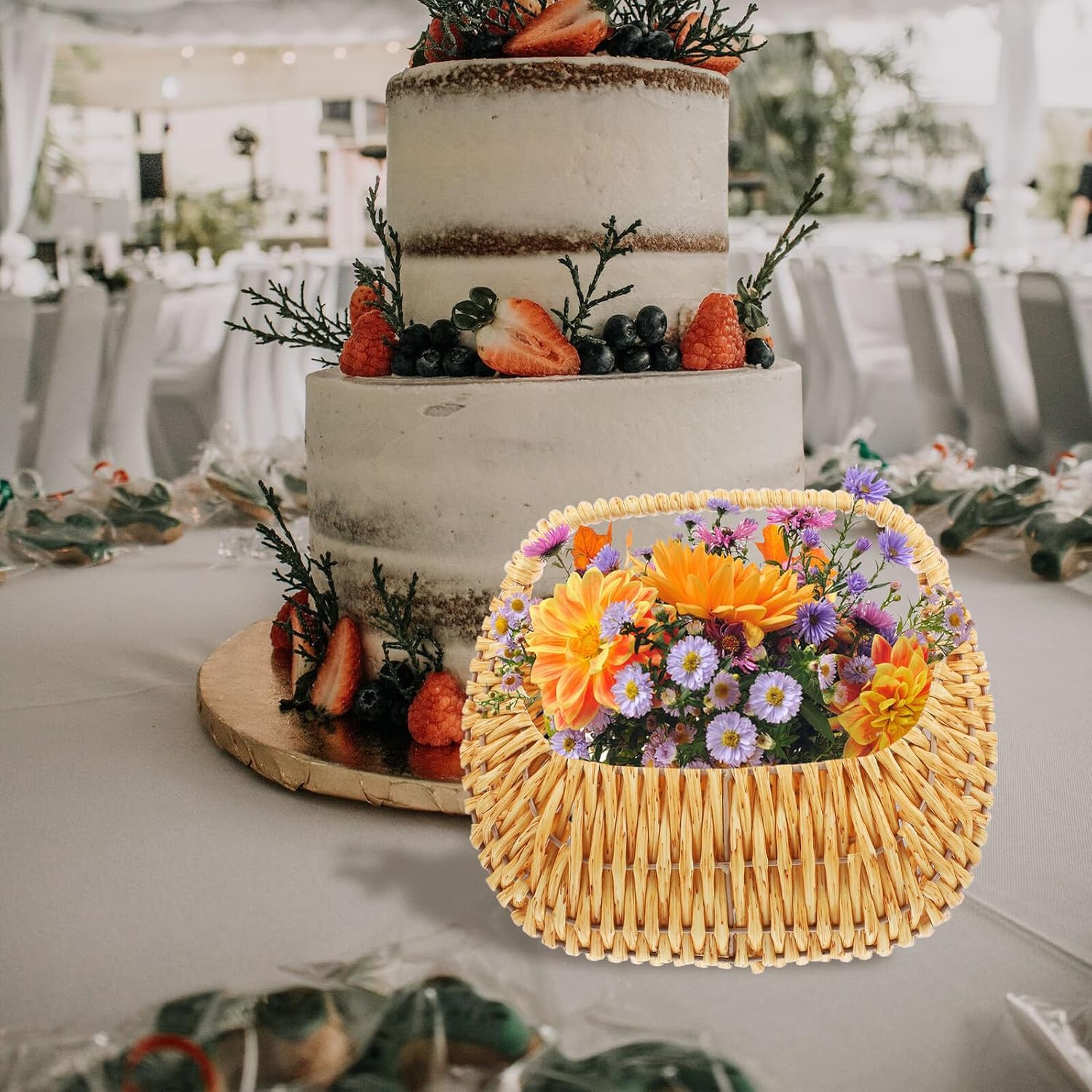 Woven Handheld Flower Basket Beige Vintage Picnic Basket with Handle for Wedding Ceremony and Flower Girl Use