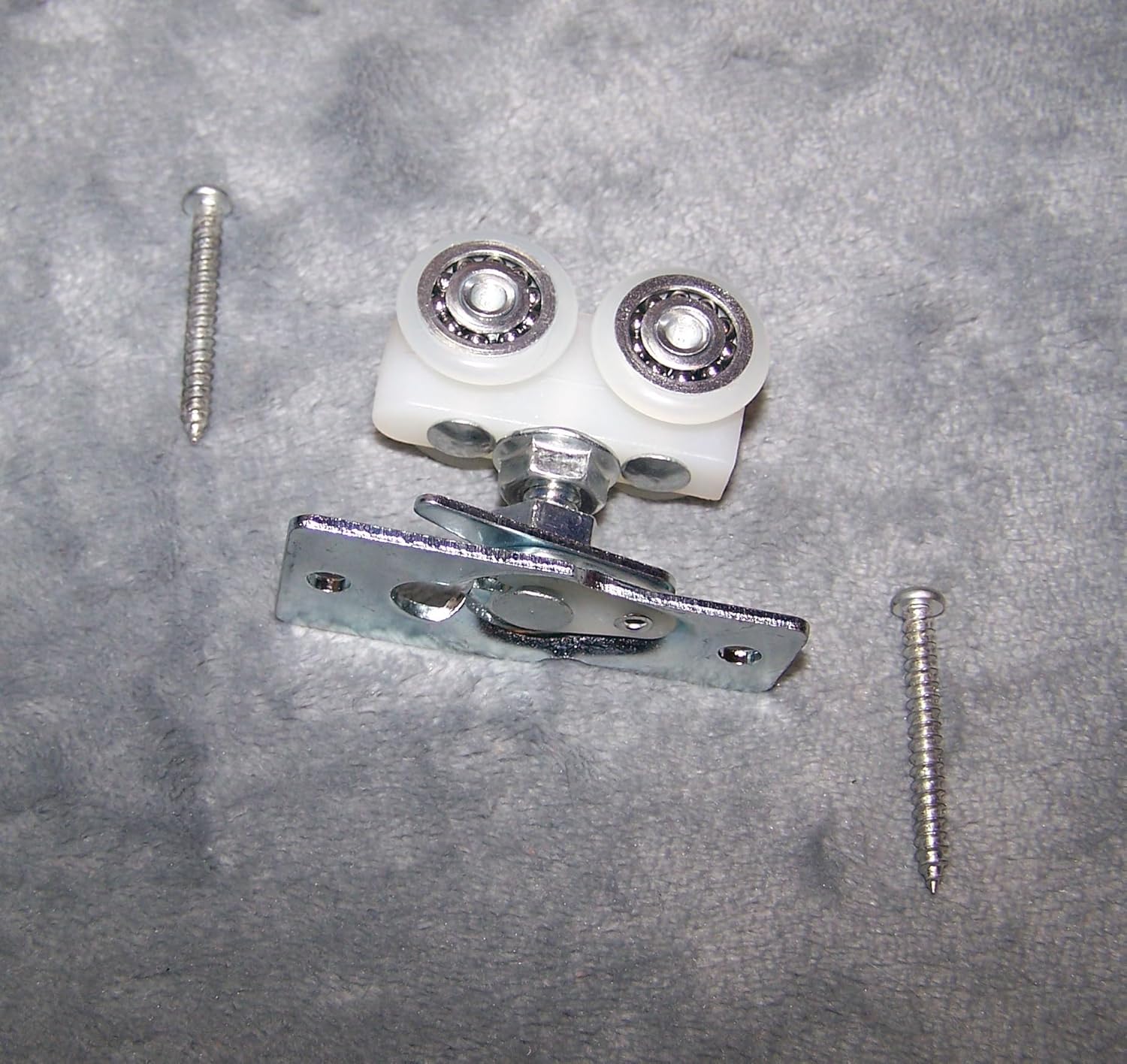 Plantation Shutter Track Rollers / 4 Ball Bearing Wheels