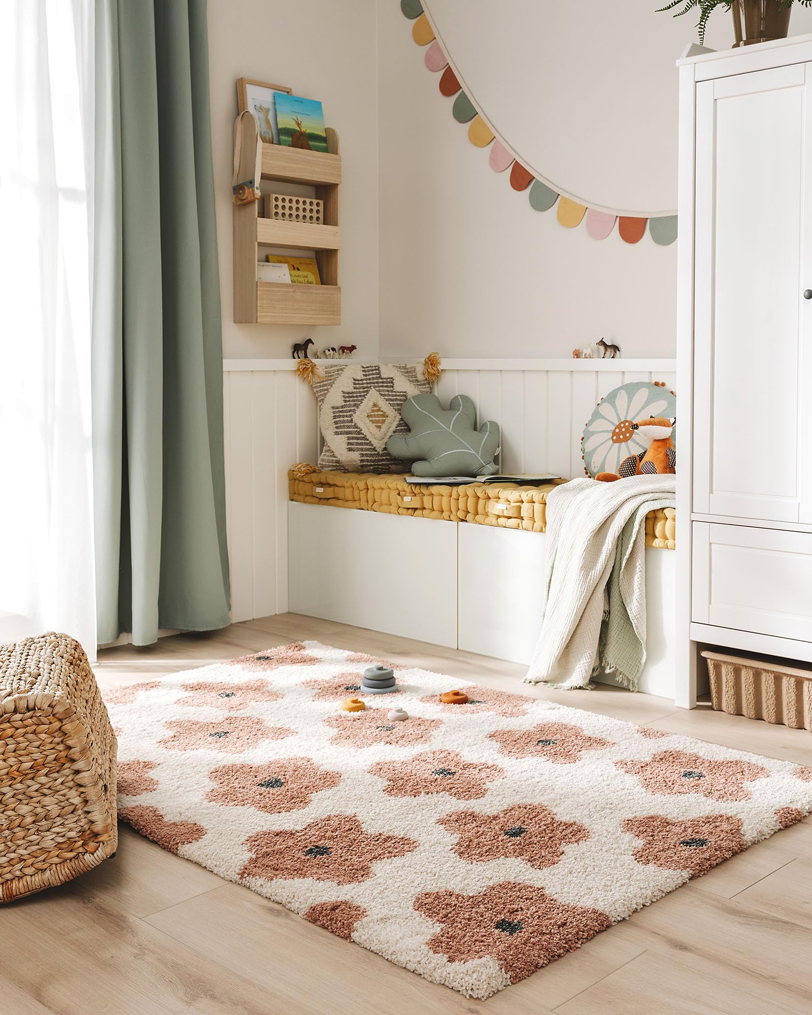 benuta Lytte Tapis Enfant Chambre Gobi - Rose 80x150 cm - Fausse Fibre - Rectangulaire Style: Motifs Bebe, Scandi - Facile Entretien - pour Salon, Bureau, Couloir