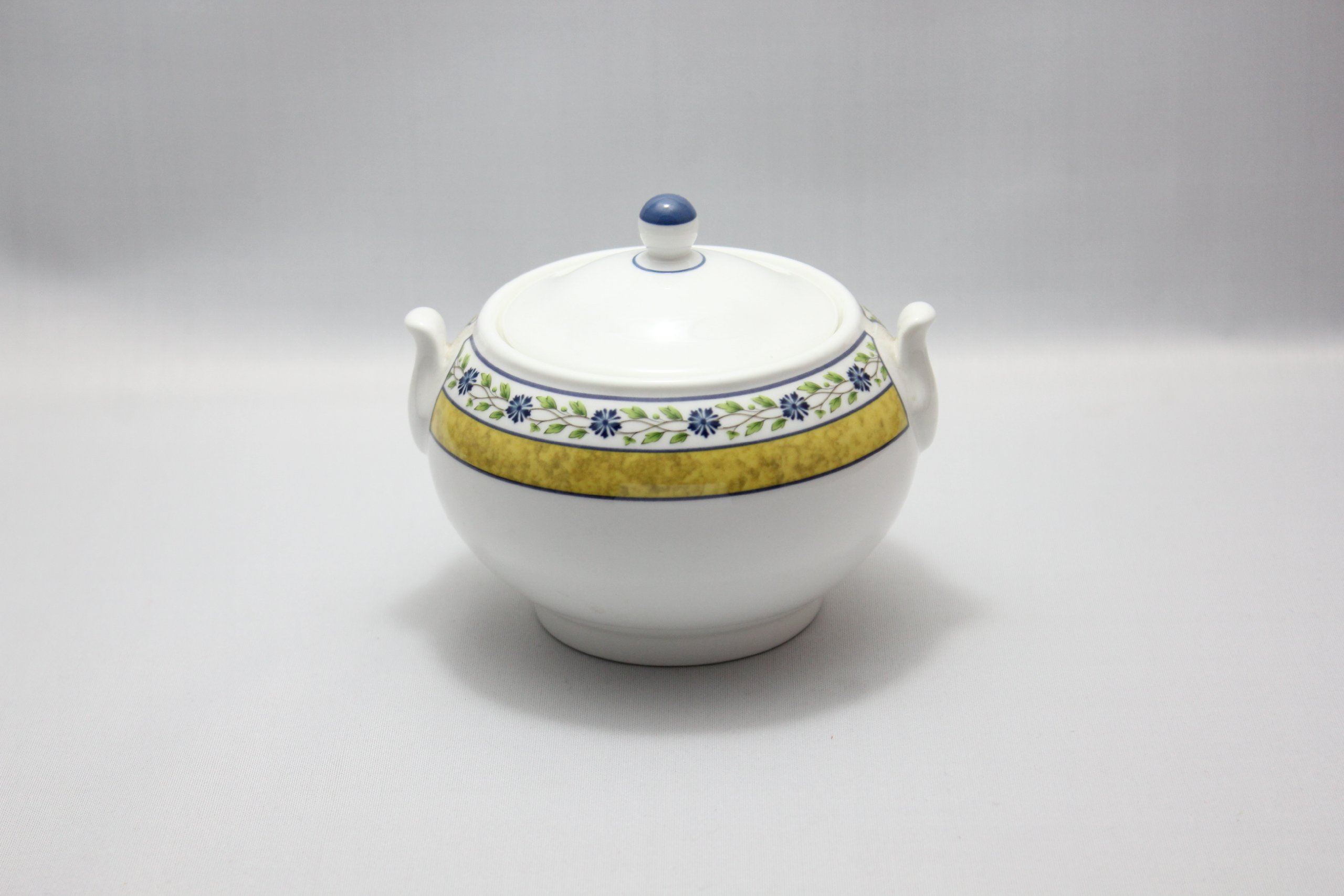 Amazon.co.jp: ウェッジウッド ミストラル シュガーポット（L  