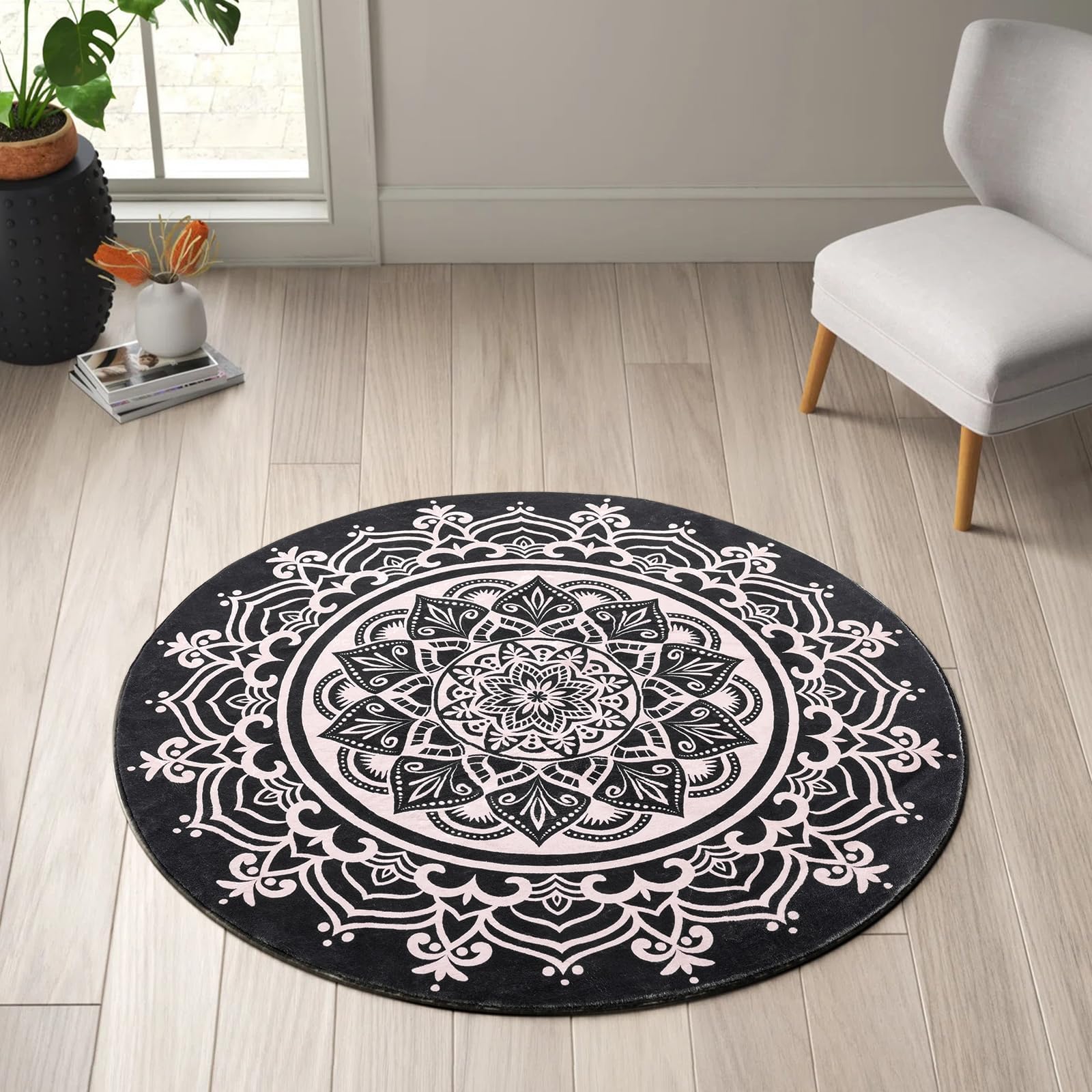 Amazon.com: Carvapet 2' Small Round Area Rug 24in Black Ivory Chic Boho ...