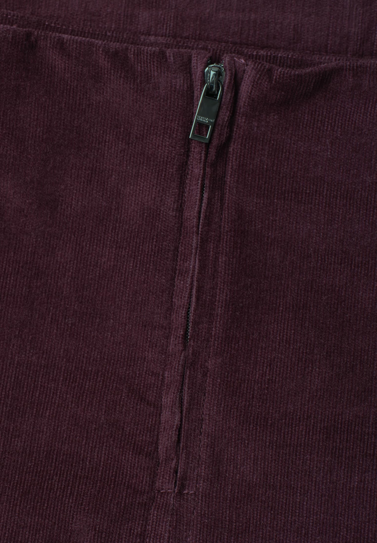 Damen Kniefreier Rock aus Cord mit Schlitzdetail