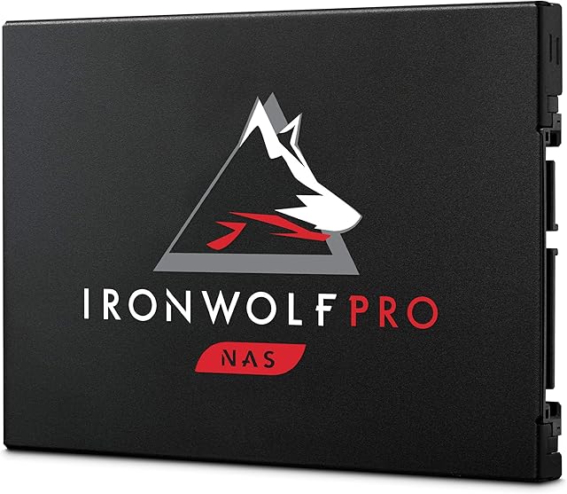 Seagate IronWolf Pro 125 SSD, 3,84 TB, dysk wewnętrzny SSD NAS, 2,5" SATA 6 GB/s, szybkość do 545 MB/s, wytrzymałość 1 DWPD, 3-letnie usługi Rescue Services (ZA3840NX1A001)