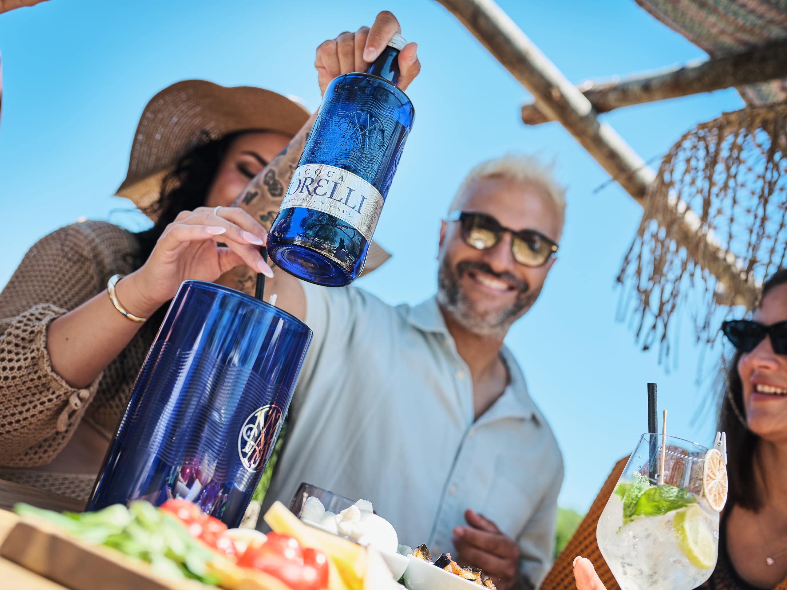 ACQUA MORELLI Non-Sparkling Naturale Stilles Mineralwasser - 12 x 0,75l Mehrwegkiste Naturreines Wasser aus Italien, reiner Geschmack in stilvollen Glasflaschen