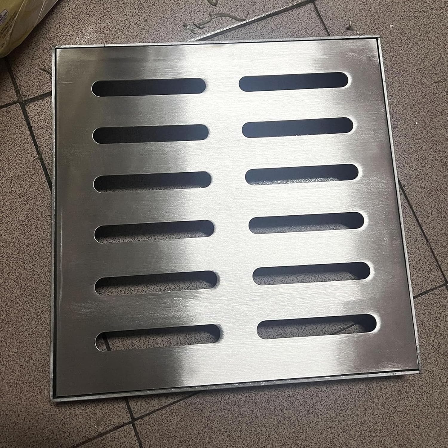 Cubierta de drenaje cuadrada de acero inoxidable, rejilla de suelo resistente para drenaje interior y exterior