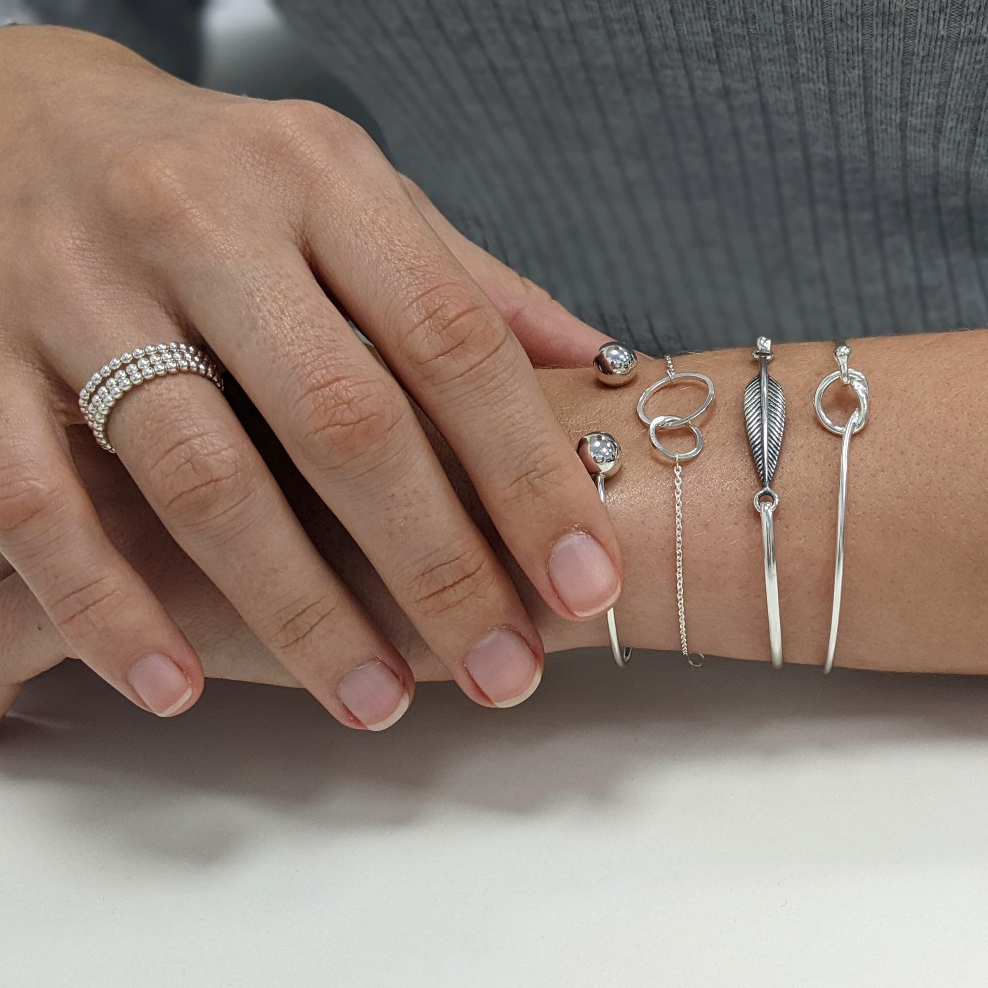 Silverly Bracciale in Argento Sterling 925 lucido per Donna con Nodo dell'Amicizia | Bracciale Rigido con Chiusura a Pressione e Gancio | Simpatico Regalo di Ringraziamento