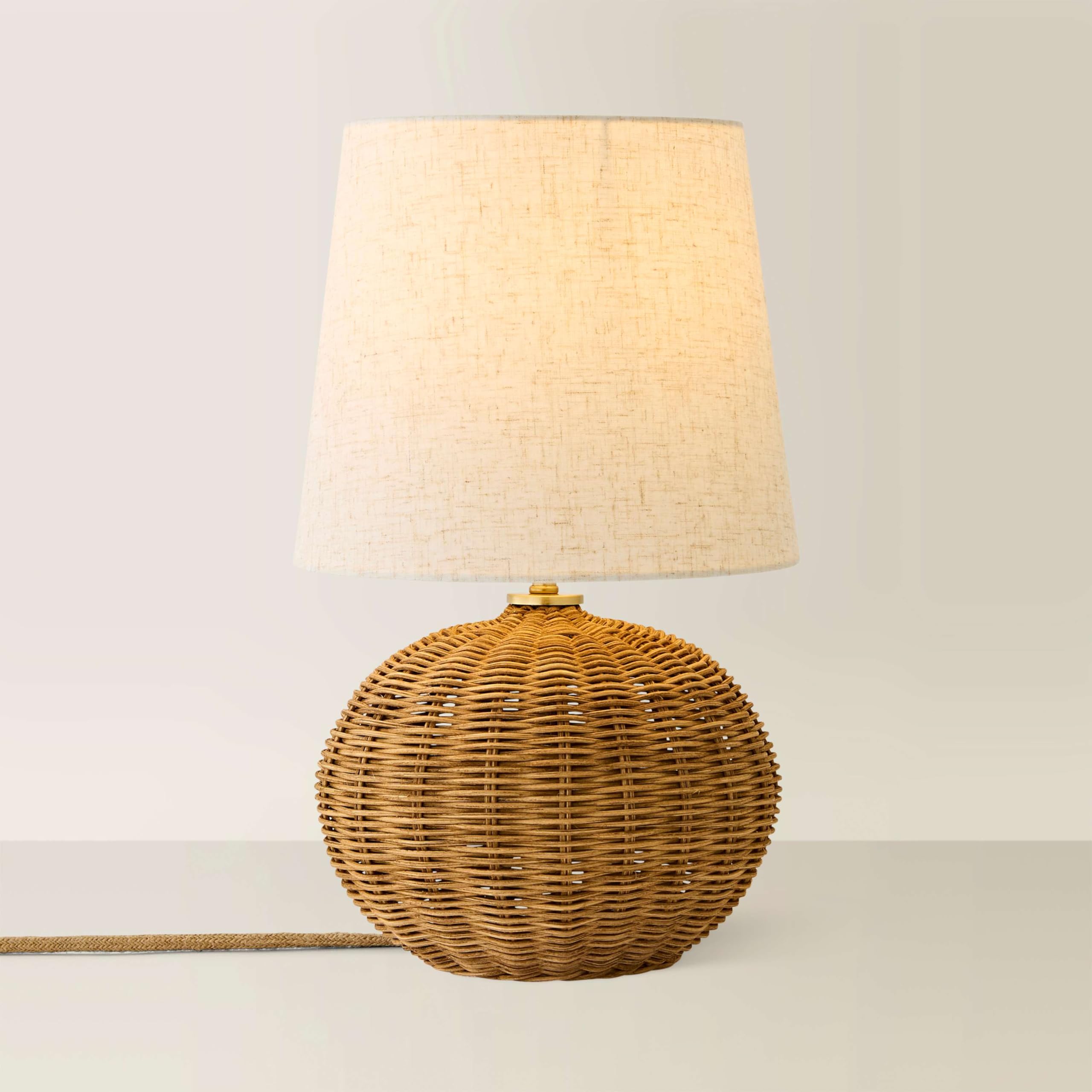 Valuelights Henrietta Natural Wicker Base With Linen Shade Table Lamp