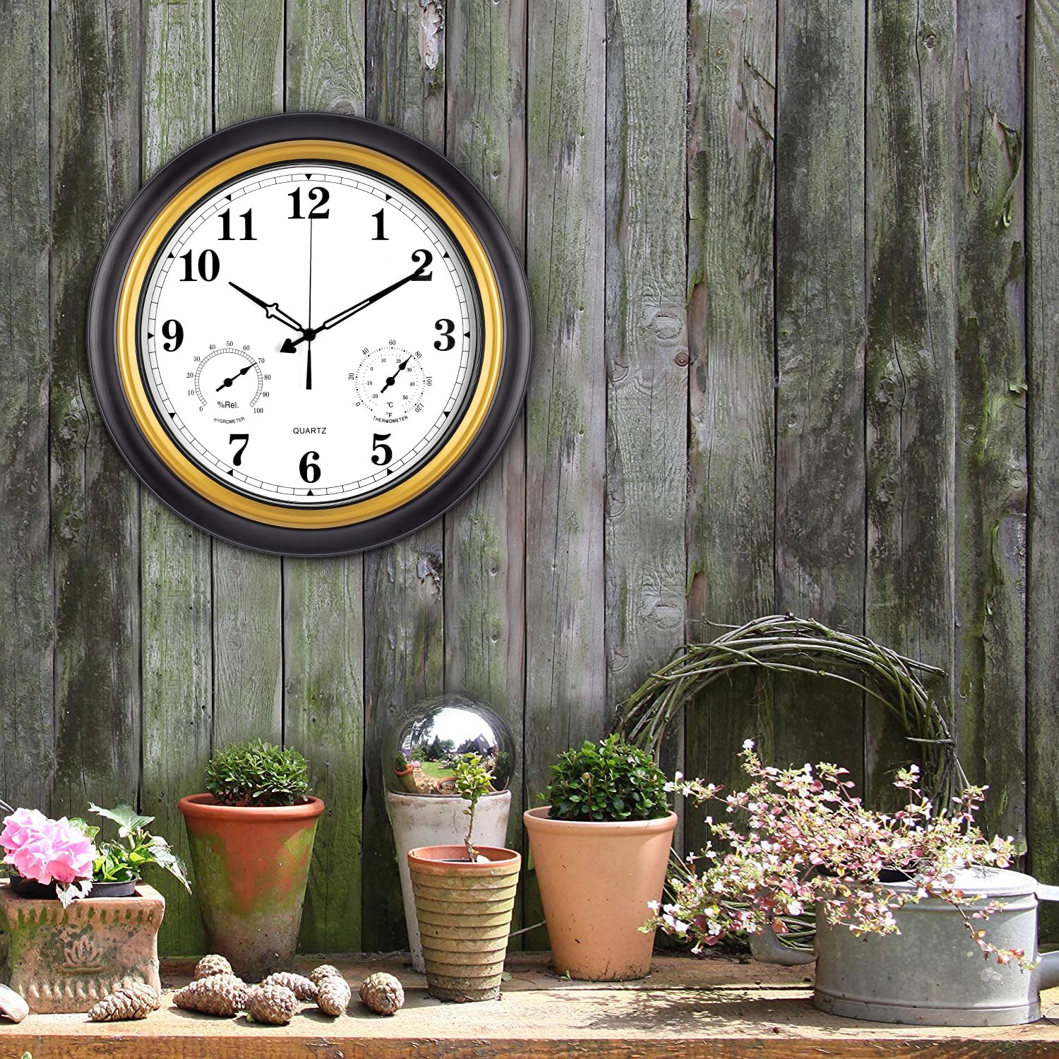 Reloj de pared para exteriores de 18 pulgadas, números arábigos dorados, resistente al agua, ultra silencioso, decoración de jardín