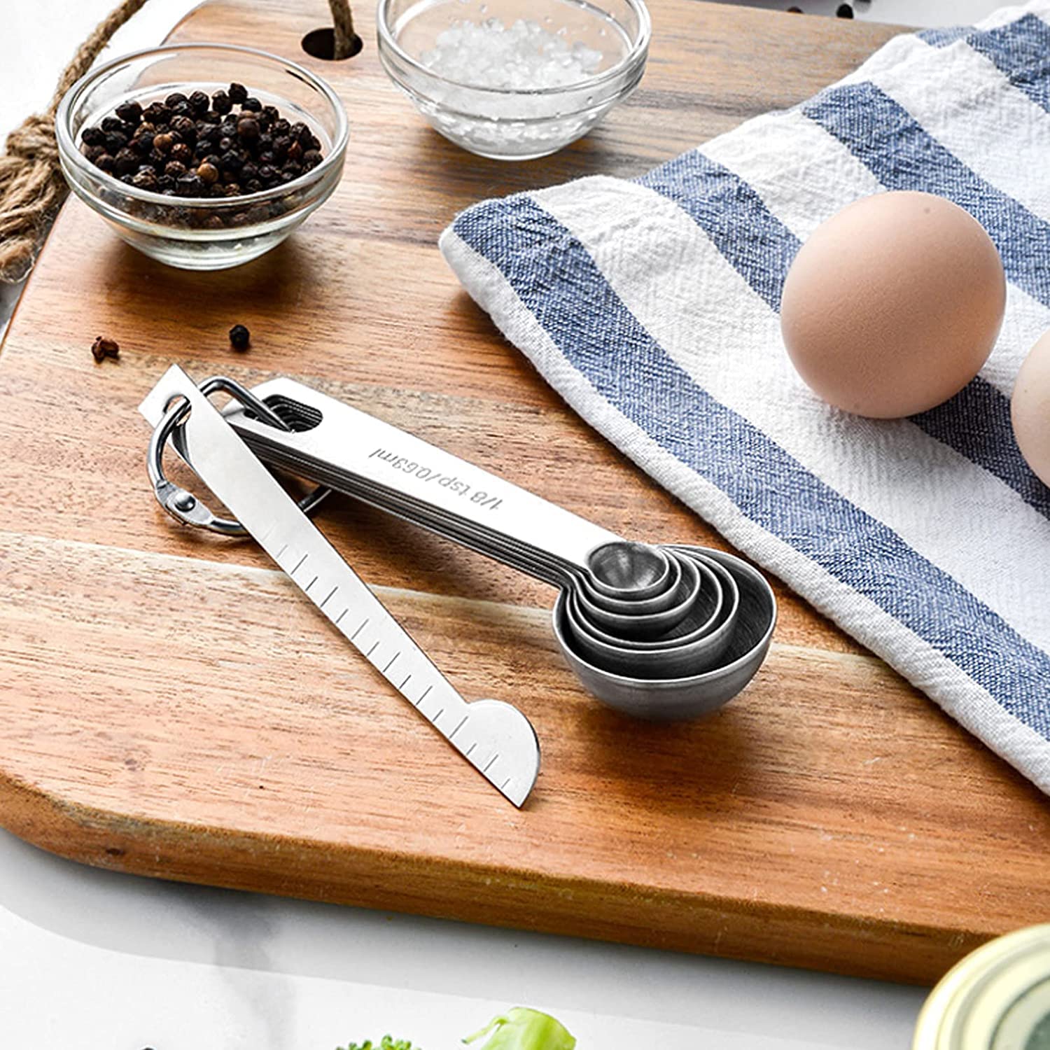 Juego de cucharas medidoras de Acero Inoxidable de 7 Piezas, diseño Moldeado de una Pieza con nivelador y Escala Clara para cocinar y Hornear