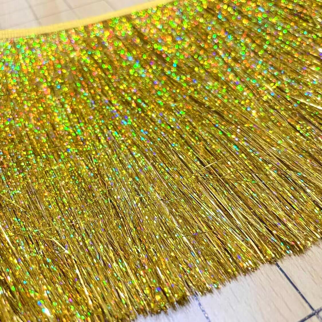 YYCRAFT 20 cm Breed Klatergoud Franje, Versiering, Slinger - Franje voor Danskostuum Met Glanzend Folie-Effect - Feestdecoratie (4,5 Meter, Zilverkleurig