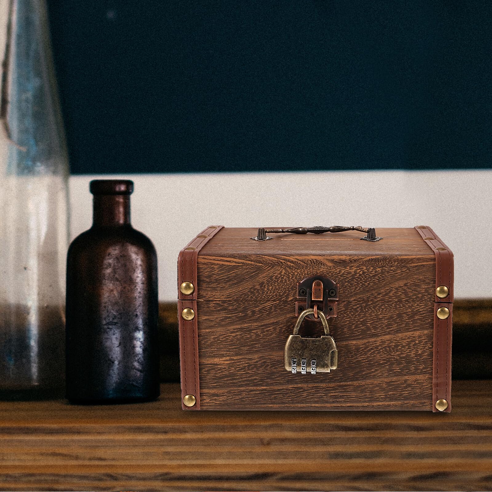 Retro Holzbox mit Schloss, Antike Aufbewahrungsbox für Haushalt