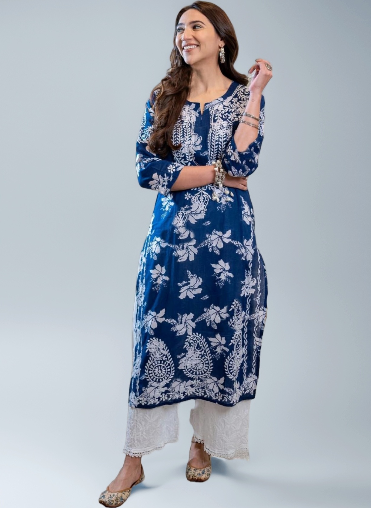 Women's Embroidered Rayon Blend Chikankari Straight Kurta