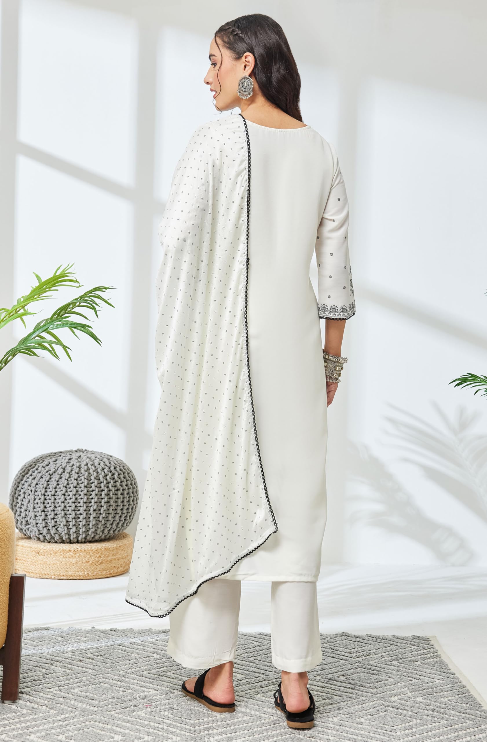 Janasya Women's White Silk Blend Ethnic Printed Straight Kurta Set product image 3
