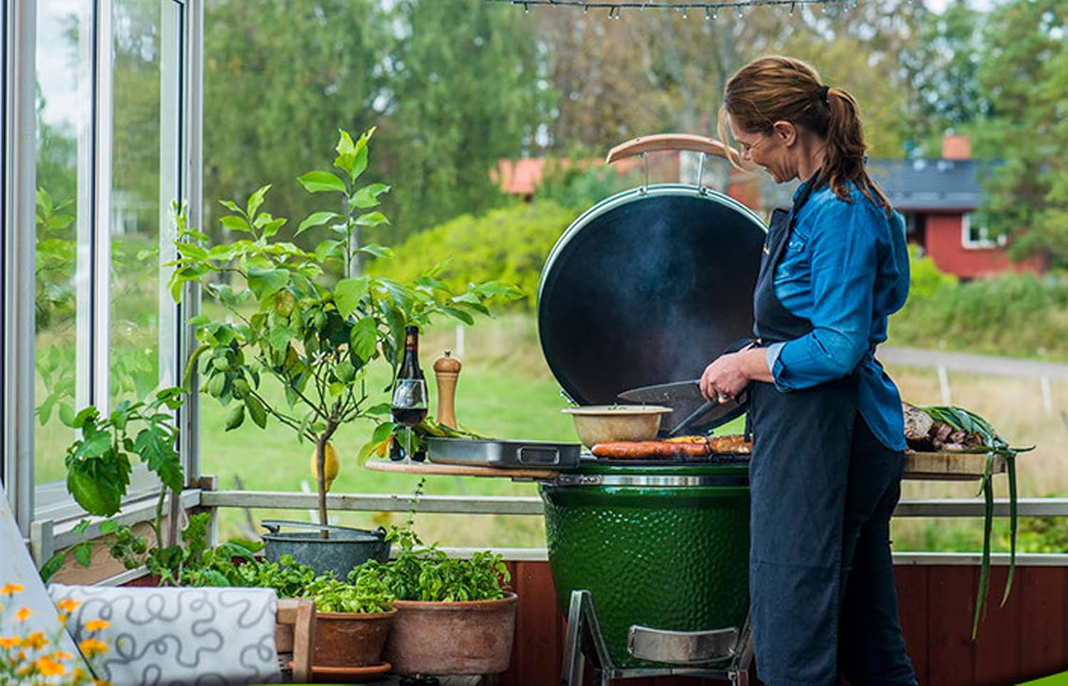 Outdoor camping pizza oven, camping charcoal grill, pizza oven, 21-inch ceramic oven (White)