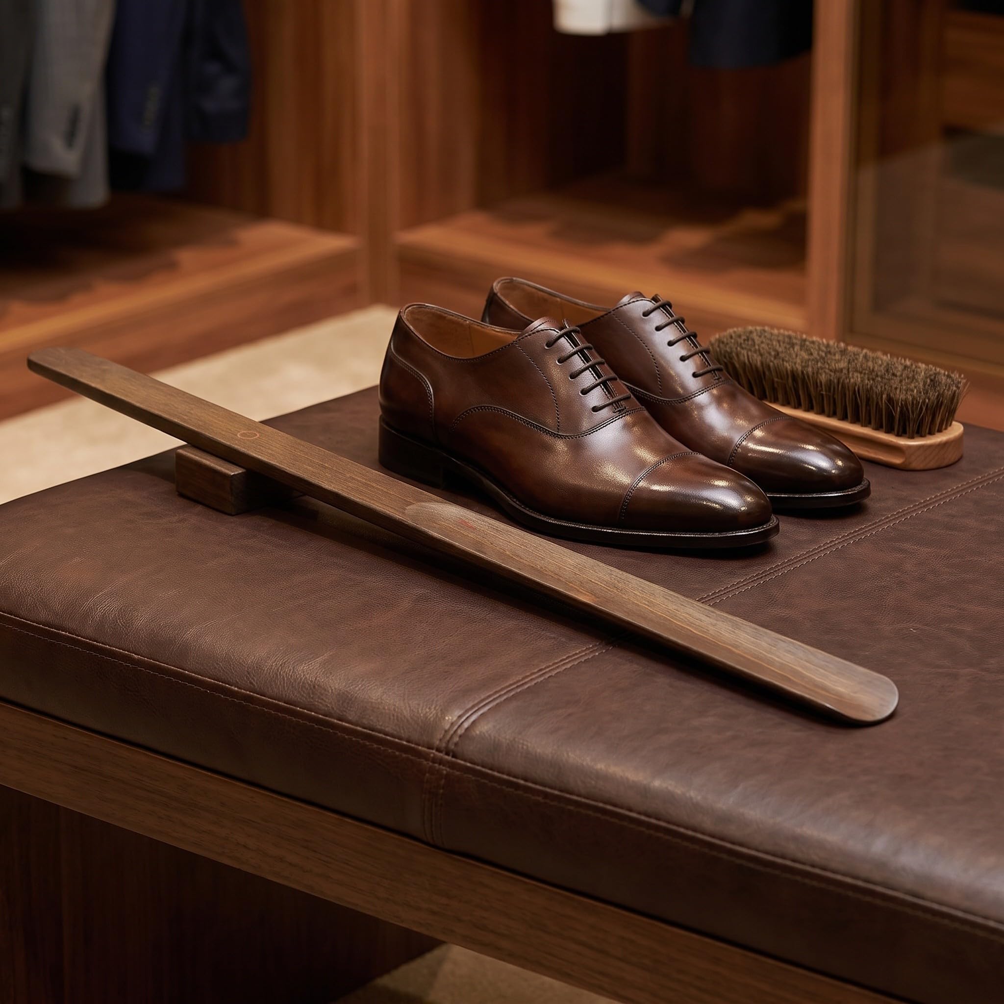 Lurrose 2 calzadores magnéticos de 55 cm (21,6"), calzador de madera con mango largo para personas mayores (hombres y mujeres), bastón de vestir con base magnética para montaje en pared para