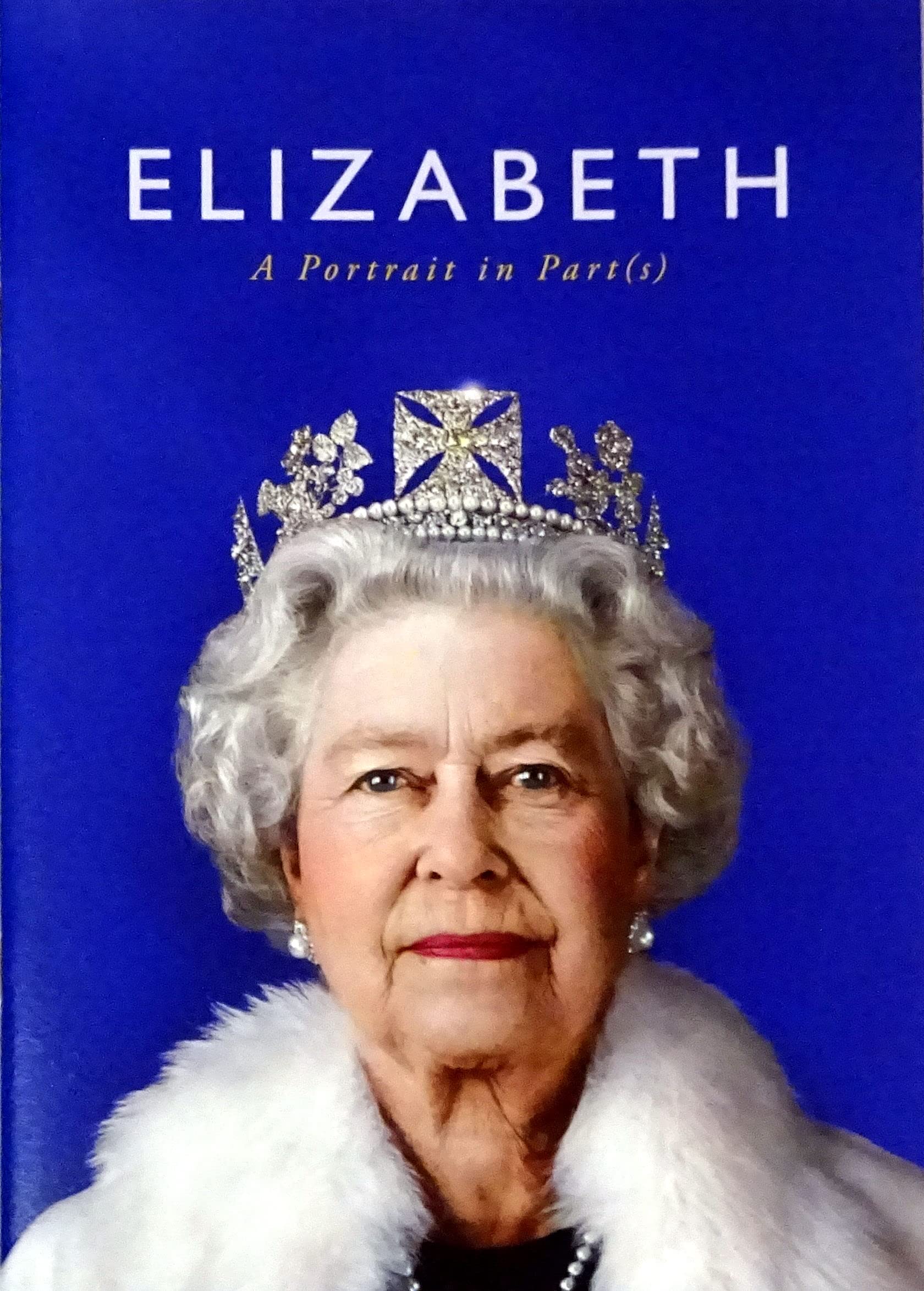 Amazon.co.jp: 【映画パンフレット】エリザベス 女王陛下の微笑み 監督