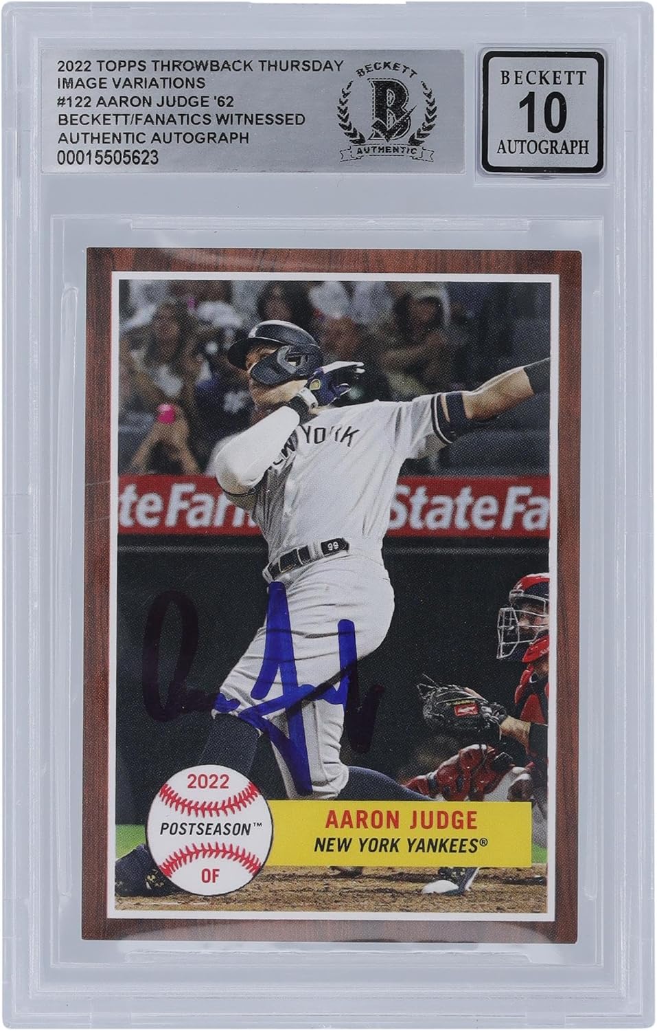 Aaron Judge New York Yankees Autographed 2022 Topps Throwback Thursday #122 Beckett Fanatics Witnessed Authenticated 10 Card - Baseball Slabbed Autographed Cards