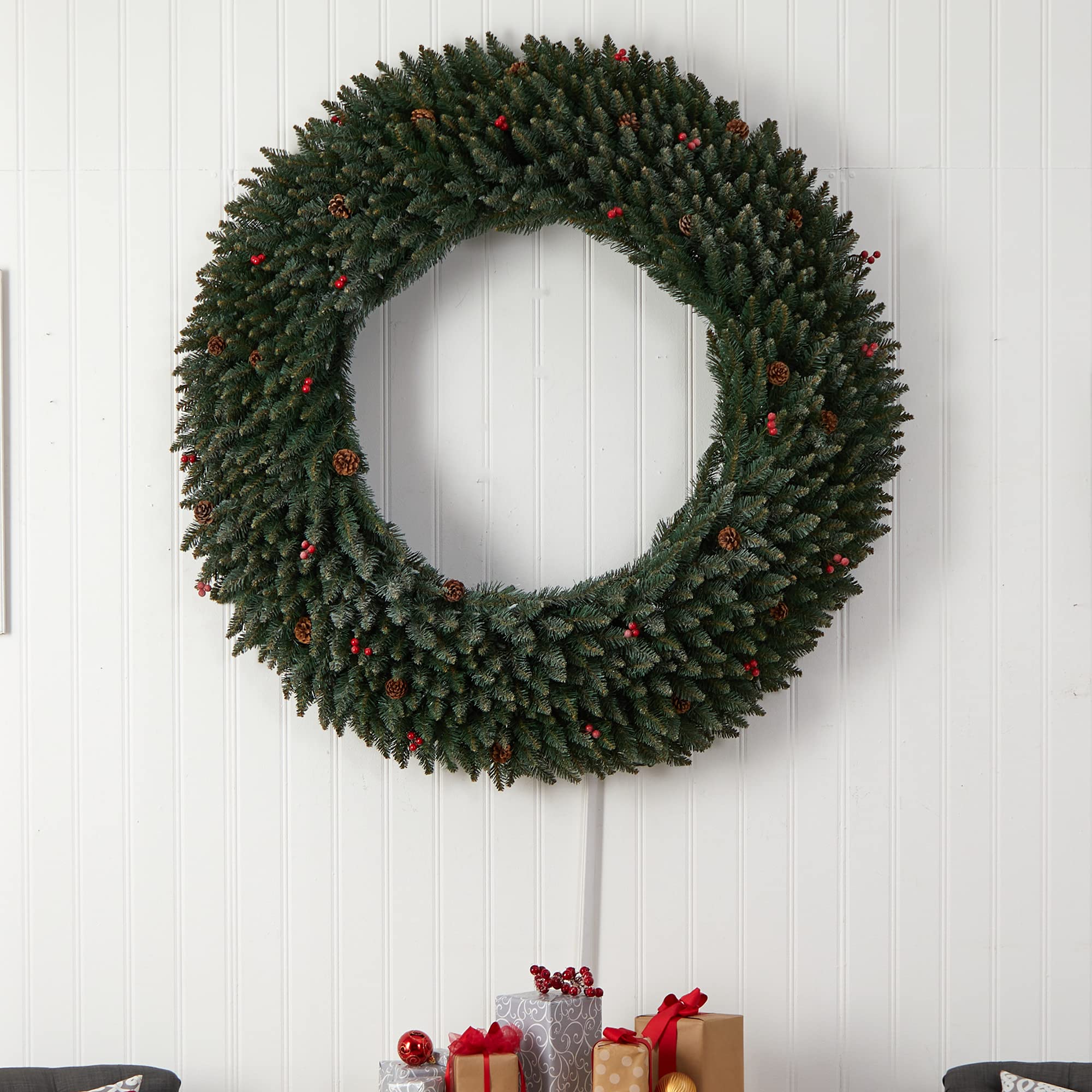 NearlyNatural Corona de Navidad Artificial Grande con piñones, Bayas, 400 Luces LED Transparentes y 820 Ramas doblables