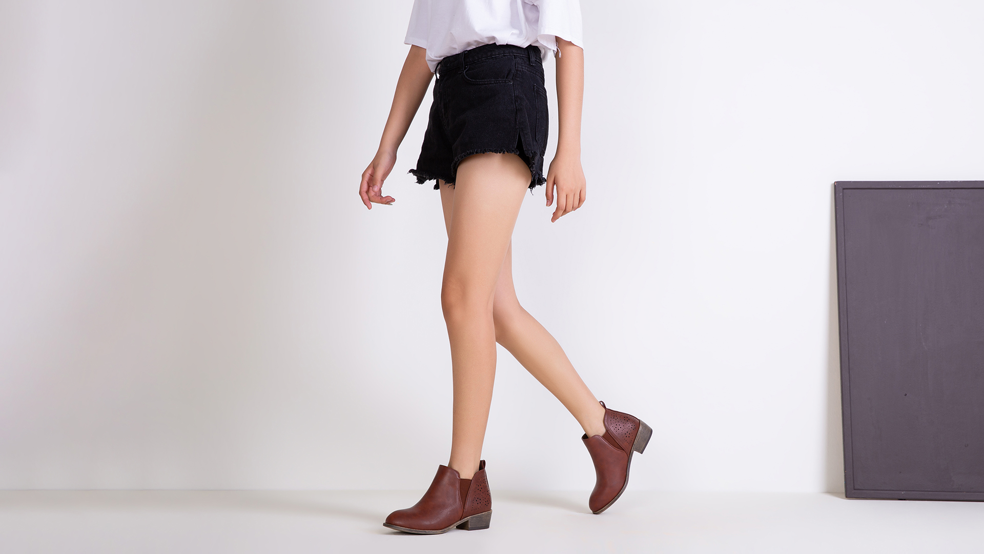 Amazon.com | Jeossy Women's 9615 Chelsea Ankle Boots, Cutout