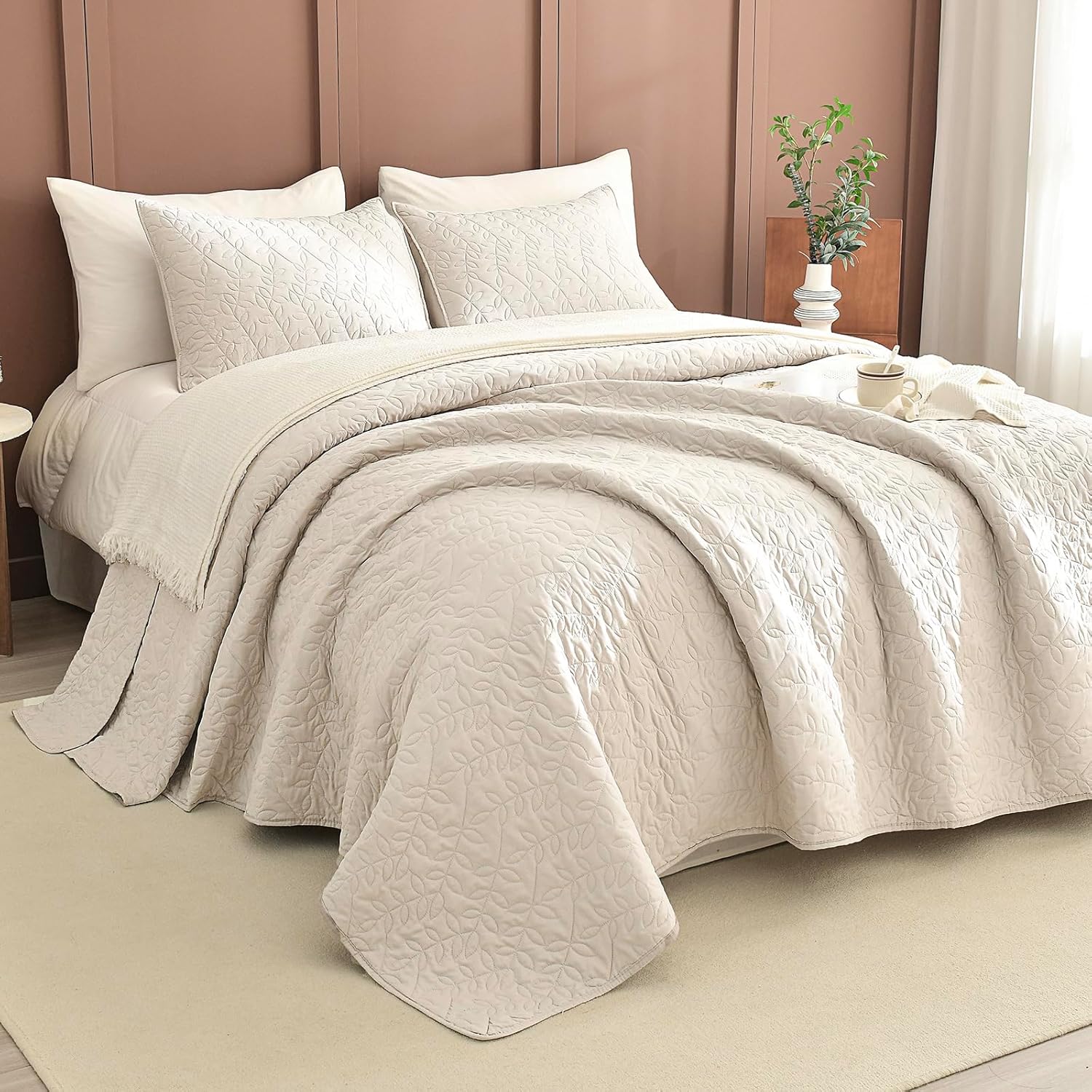 Lady Ann Oversized King Plus Bedspreads 128x120 for Extra Bed, Leaves Print Wheat Lightweight Summer Quilt Coverlet California King Size 3pcs Ultra Soft Quilted Blanket Thin Comforter Bed Cover Oversized Cali King(128x120) Wheat Leaves