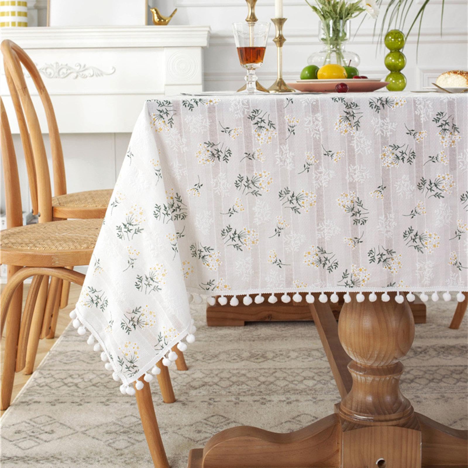 Nappe brodée à fleurs en coton 110x170 cm idéale pour mariage et repas
