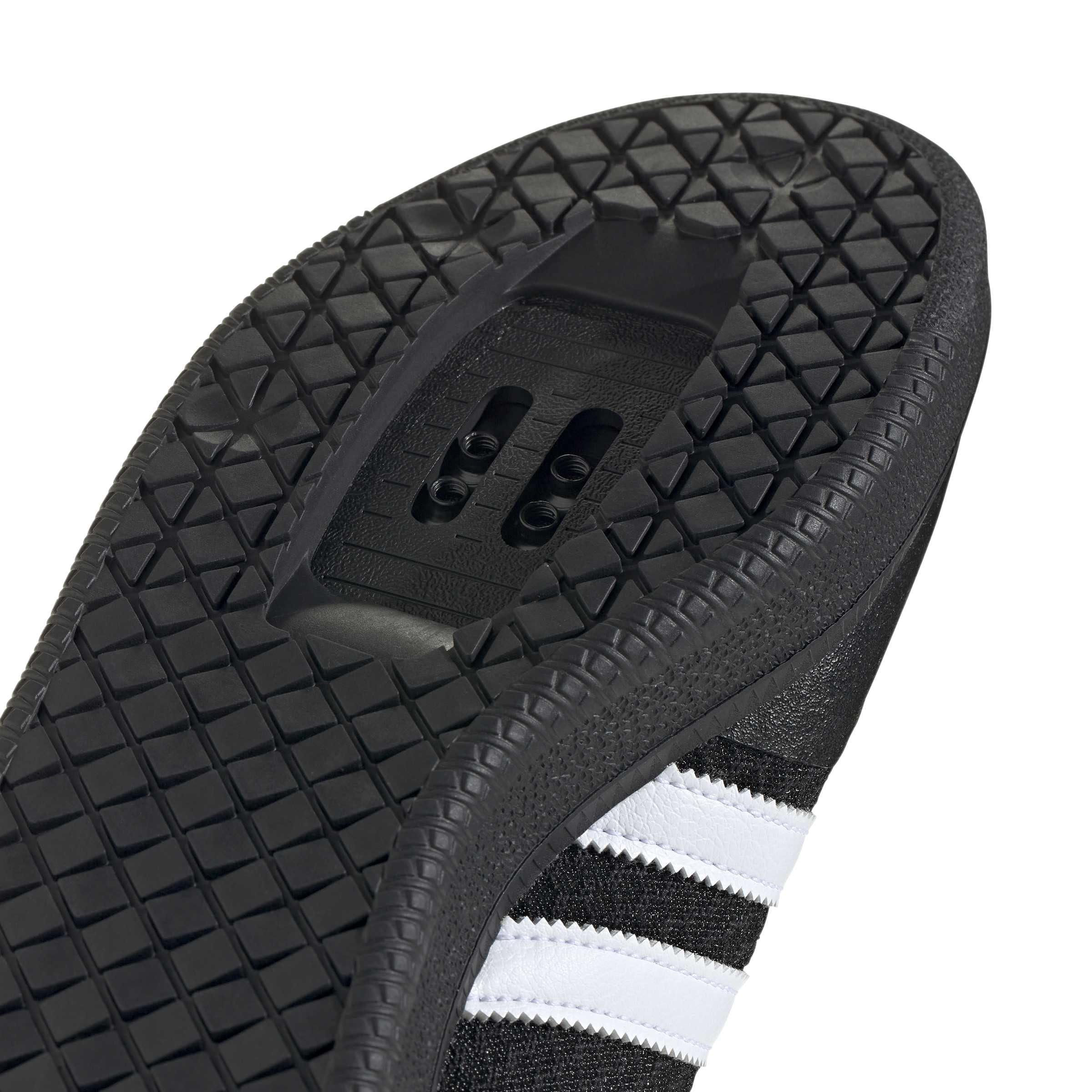 adidas Unisex Velosamba Cold.rdy CyclingSCHUHE