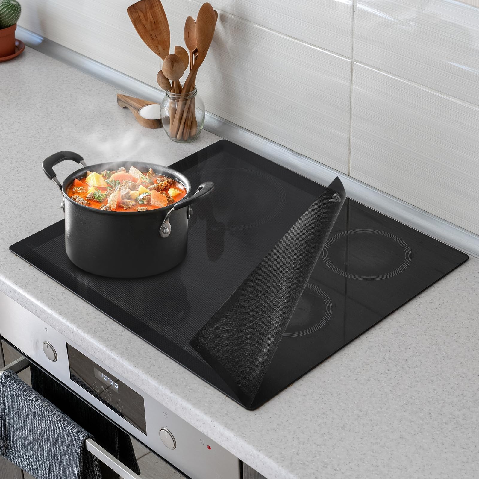 Induction Hob Protector Mat 63x53cm, Magnetic Silicone Induction Hob Cover, Heat Resistant & Anti‑Scratch Worktop Saver, Non-Slip Stove Top Protector for Kitchen, Mesh Design