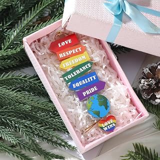 Yalikop Pride Sign Ornament LGBT Rainbow Pride Signs Heart Shape for Home Office Door Decorations LGBTQ Lesbian Gay Queer Room Hanging Signs Decor LGBT Month Gifts