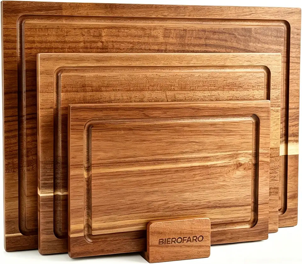 Kit 3 Tábuas de Corte de Madeira de Acácia com Suporte – Ideal para Cozinha e Presentear | BIEROFARO