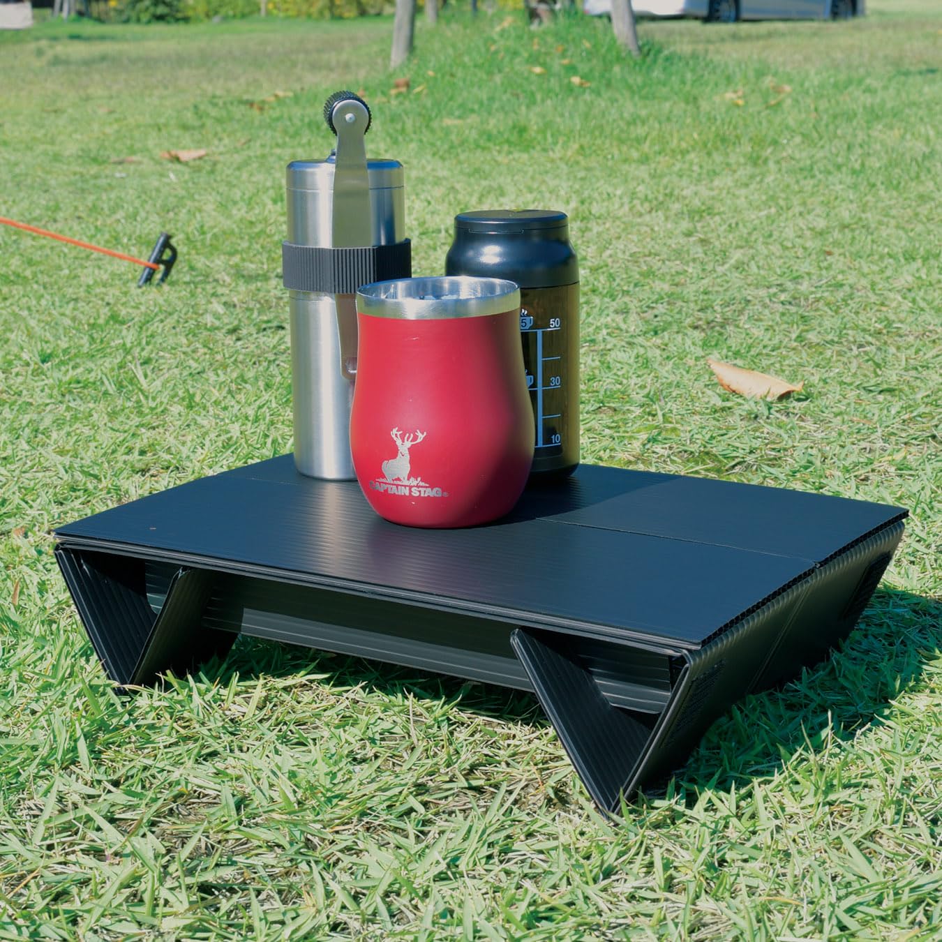 キャプテンスタッグ(CAPTAIN STAG) キャンプ アウトドアテーブル 超軽量 カルイーナ コンパクト折り畳みテーブル 日本製 【ブラック/グレー】 UC-616/UC-619 - 2
