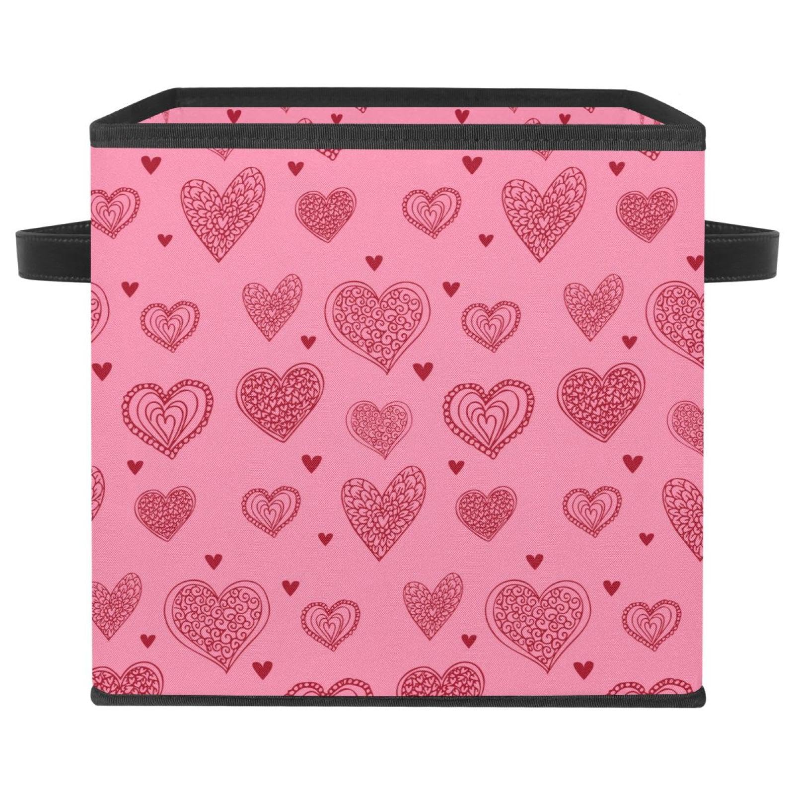 Panier de rangement cube pour optimiser un placard encombré de vêtements ou livres