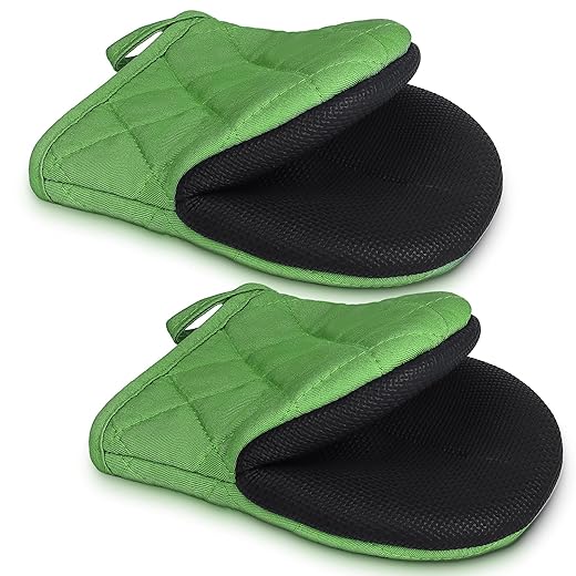 1 Pair Short Oven Mitts - Silicone Kitchen Oven Gloves High Heat Resistant 500℉, Mini Oven Mits with Non-Slip Grip Surfaces and Hanging Loop for BBQ, Baking, Cooking and Grilling (Green)