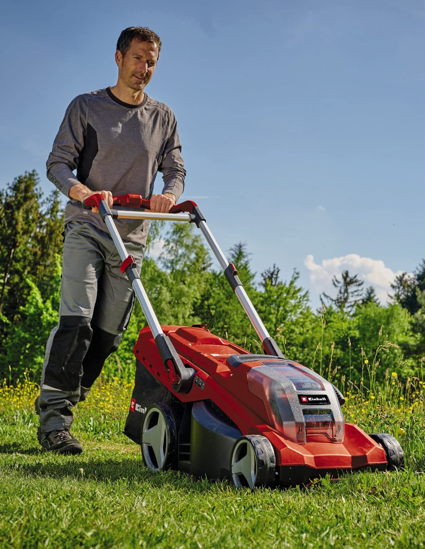 Einhell Set de cortacésped con batería GP-CM 36/450 Power X-Change (36 V, 38 cm de corte, 450 m², sin escobillas, mullido, bolsa colectora de 45 l, dos baterías de 4,0 Ah + cargador Twincharger)