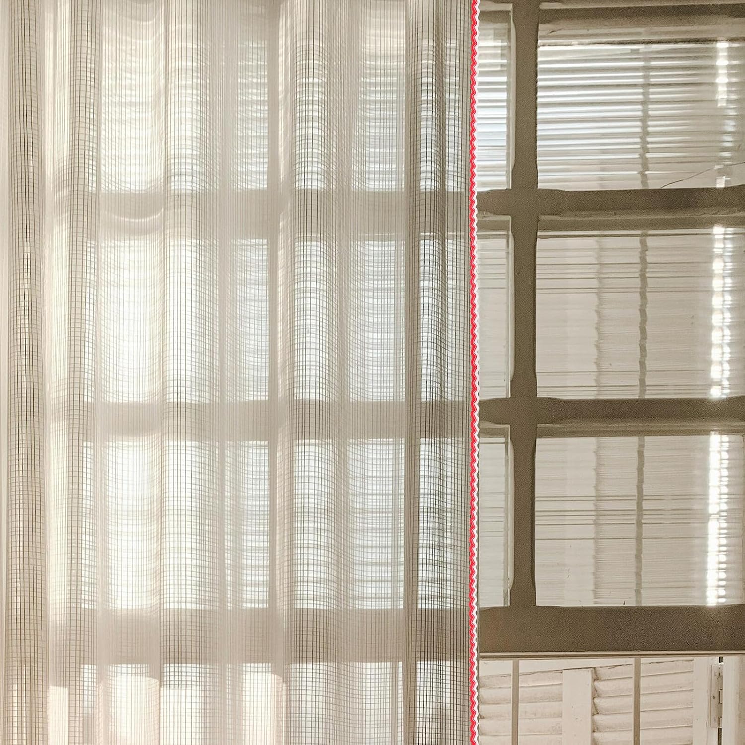 Braided Wave Trim Ribbon 16m Red and White Double-Woven Wavy Edge Sewing Braid for Clothing Craft Curtains Upholstery DIY Embellishment