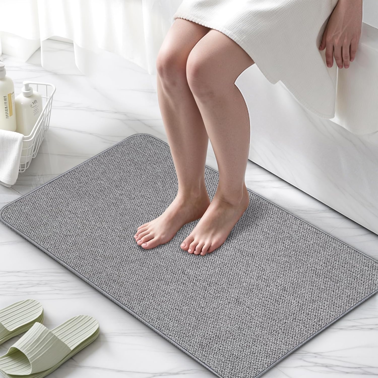 Bath Mat,Ultra Thin Bathroom Rugs,Rubber Bath Mats for Bathroom,No Slip Bath Rug,Quick Dry,Machine Washable,Low Pile,Absorbent,Shower Outside,Sink,Home Decor Accessories.Dark Grey