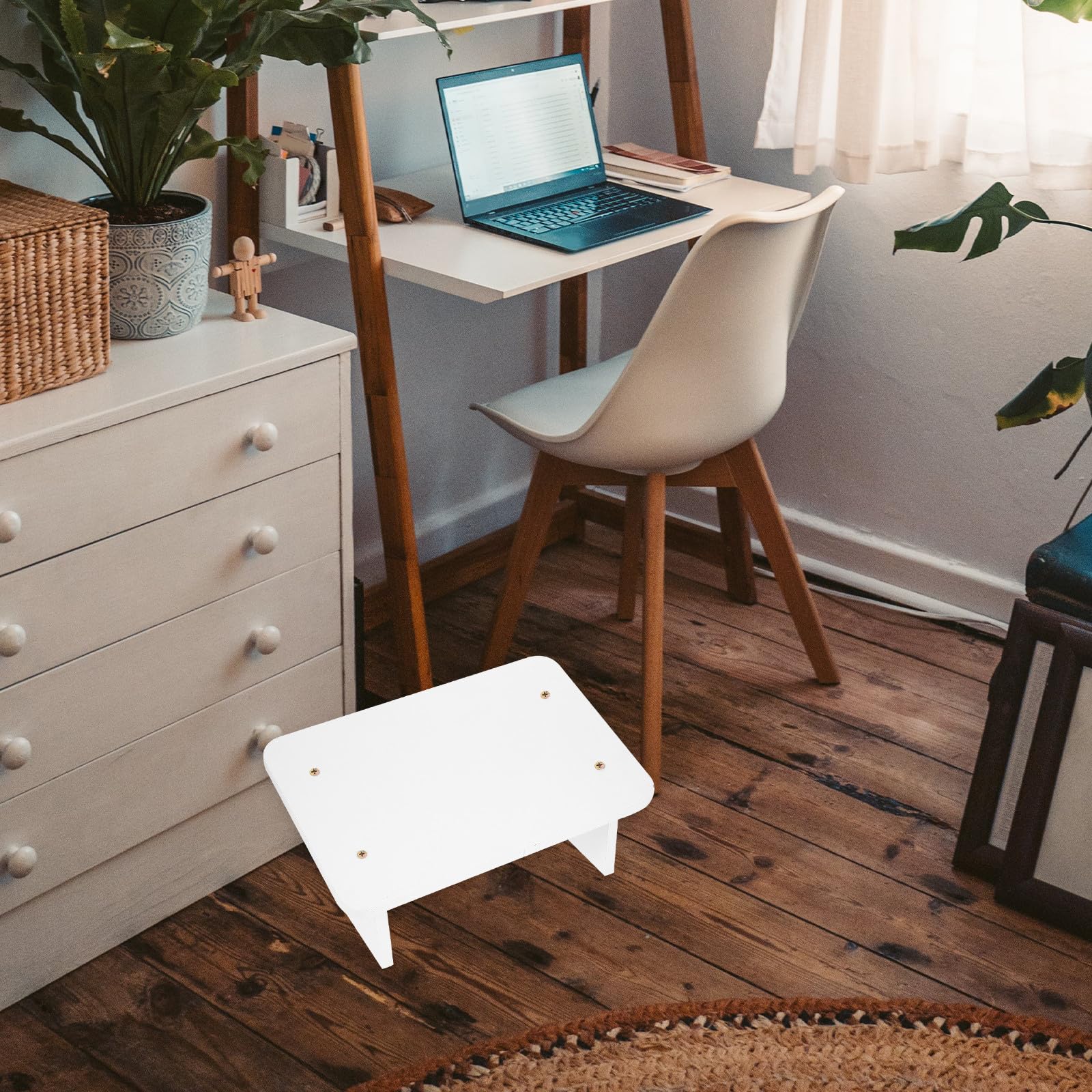FRCOLOR Poggiapiedi Ergonomico per Seduta Comoda e Postura Eretta in Legno Naturale Bianco Supporto Antiscivolo per Casa e Ufficio Sotto Tavolo