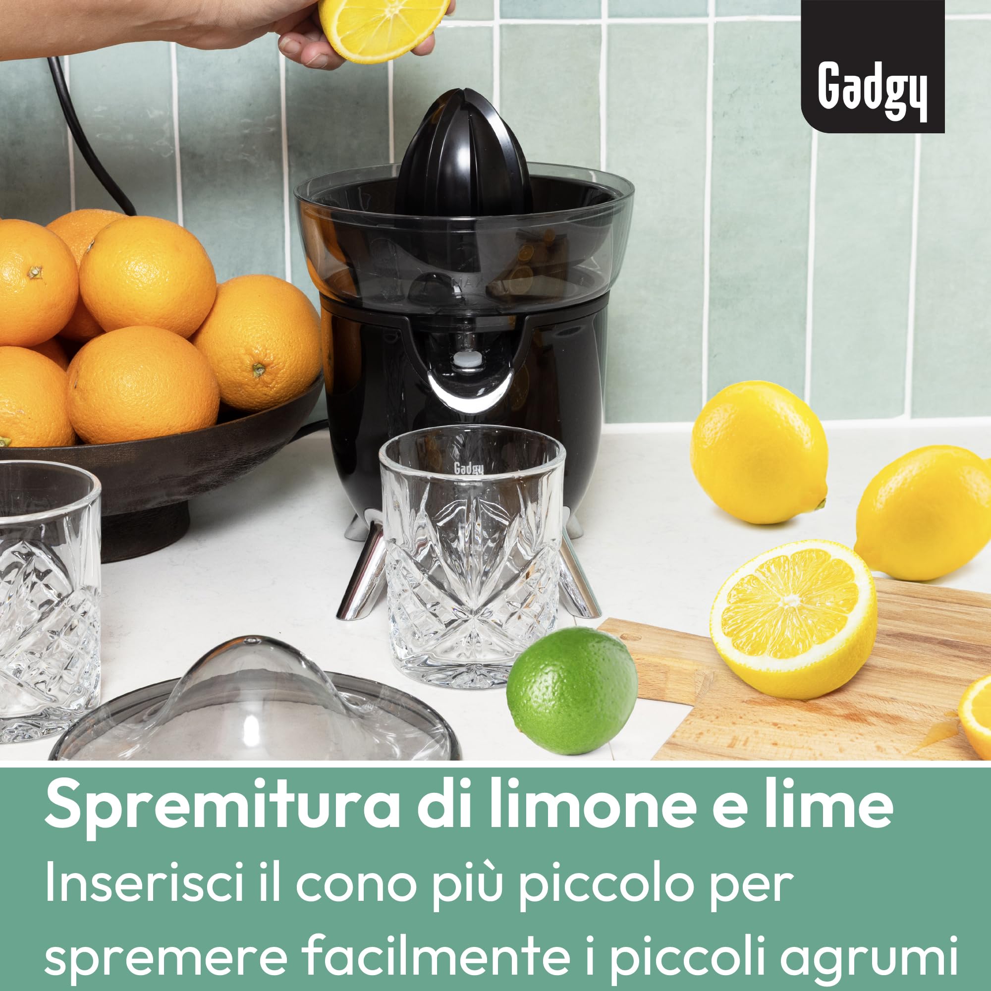 Gadgy Spremiagrumi Elettrico 100W – Estrattore di Succo Compatto con Beccuccio Antigoccia, Coperchio Antipolvere e Piedini Antiscivolo - Succhi Freschi di Arancia, Limone e Lime | Per Arance Limoni Lime e Pompelmi con Piedini Antiscivolo e Coperchio Antip
