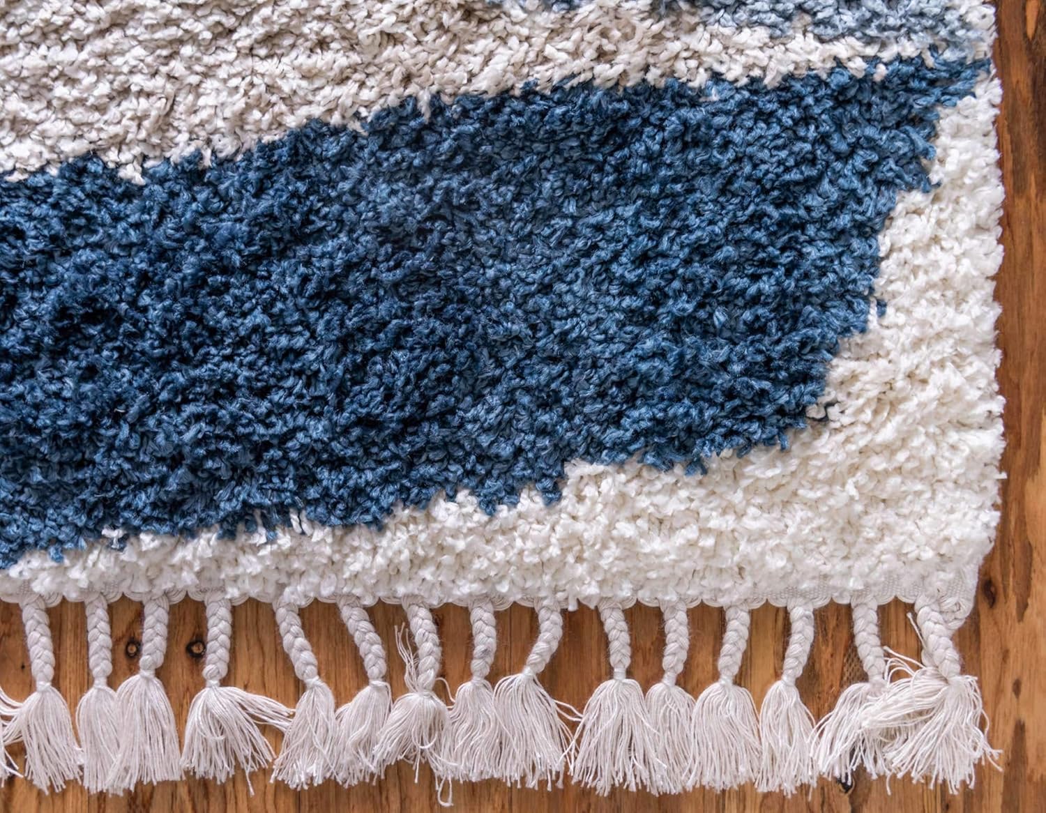 Unique Loom Hygge Shag Collection Modern Moroccan Inspired, Geometric Design, Plush & Cozy Area Rug (5' 0 x 8' 0 Rectangular, Blue/ Ivory)