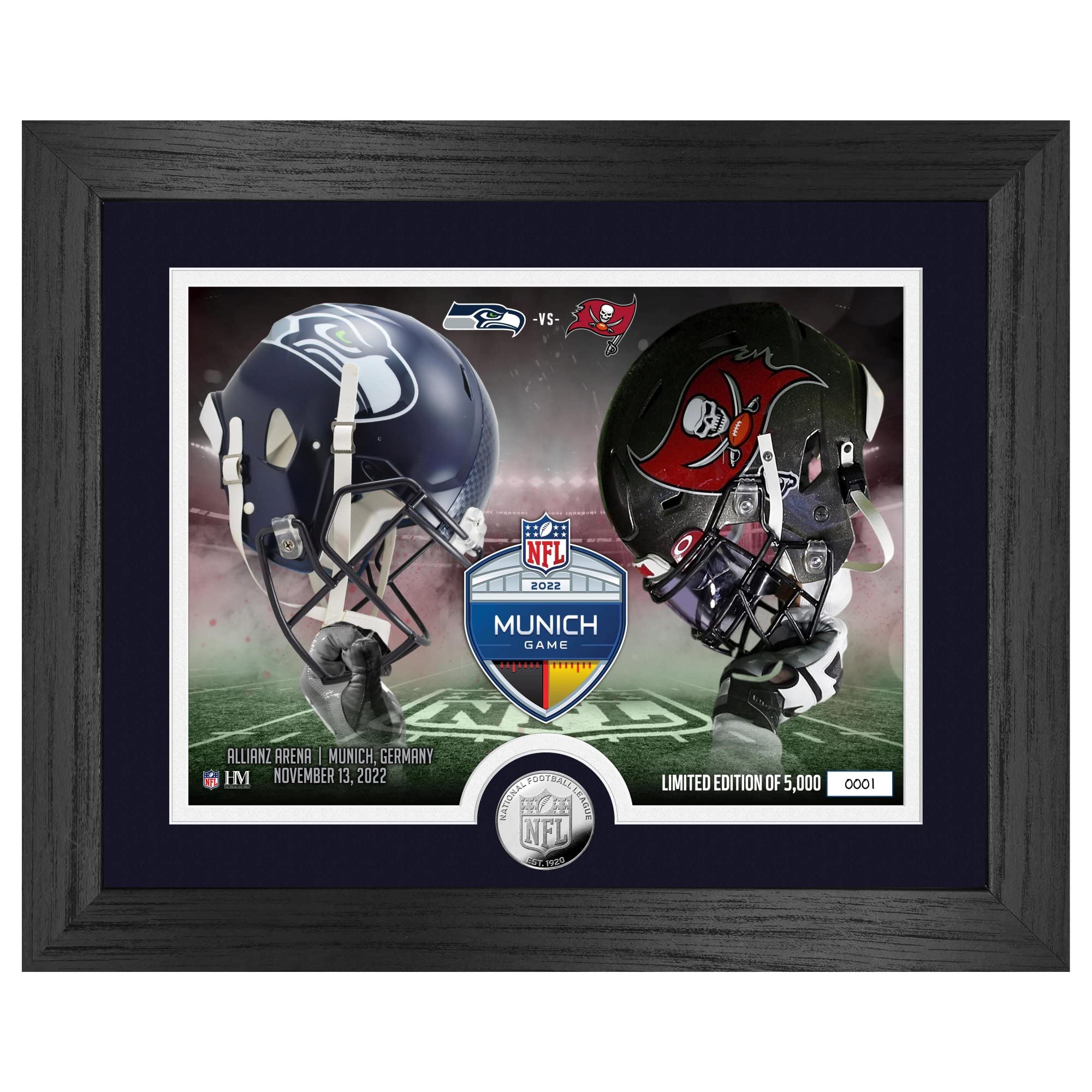 NFL Munich Game Tampa Bay Buccaneers vs Seattle Seahawks Hanging Box Helm Silver Coin gerahmtes Bild 40x33cm, mehrfarbig, Einheitsgröße
