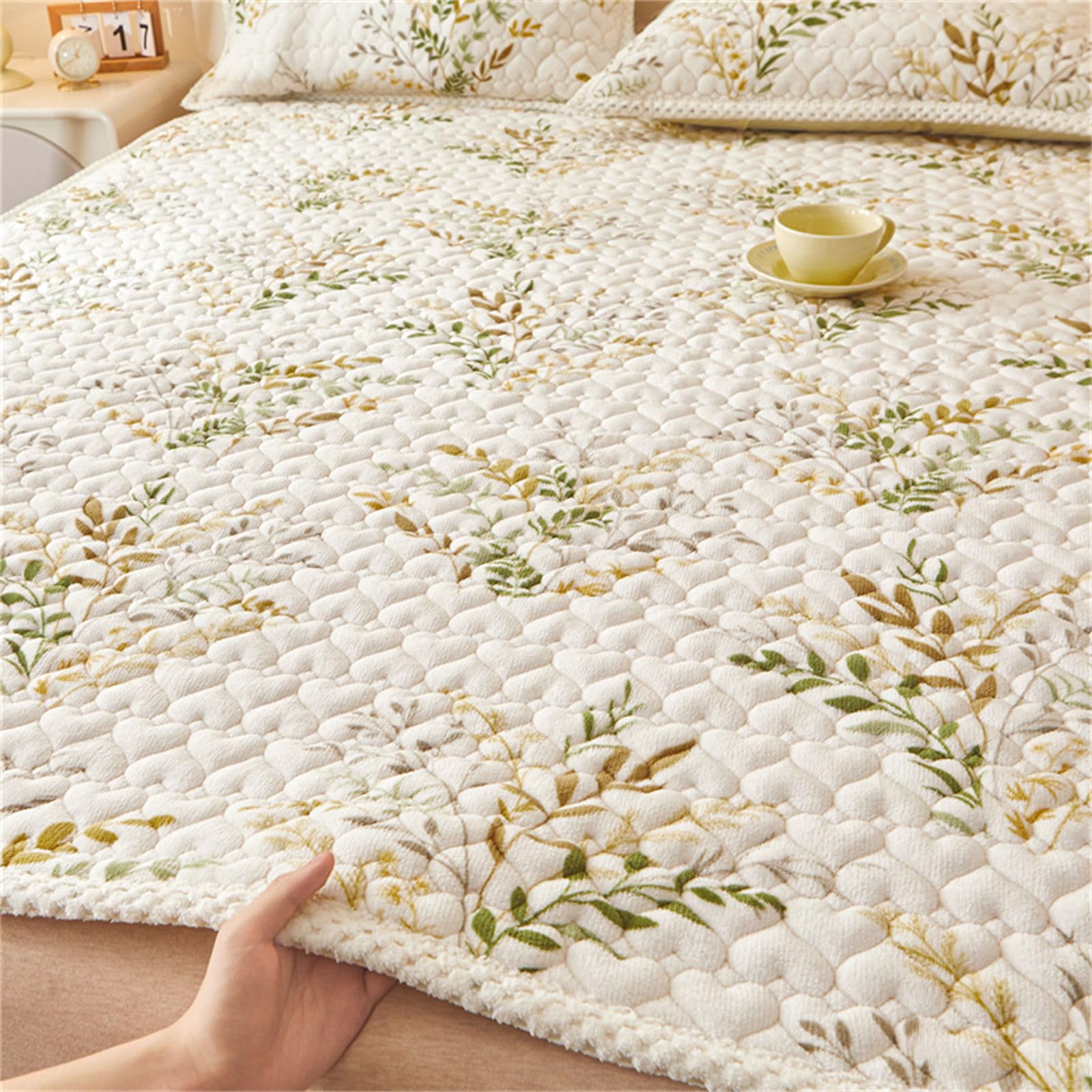 Odot Protector de Colchón Acolchado Franela, Protectores de Colchón Funda de Colchón con 4 Bandas Elásticas Cubre Colchón Suave Comodo Sábana Protectora para Cama (180x200cm,Plantas Verdes)