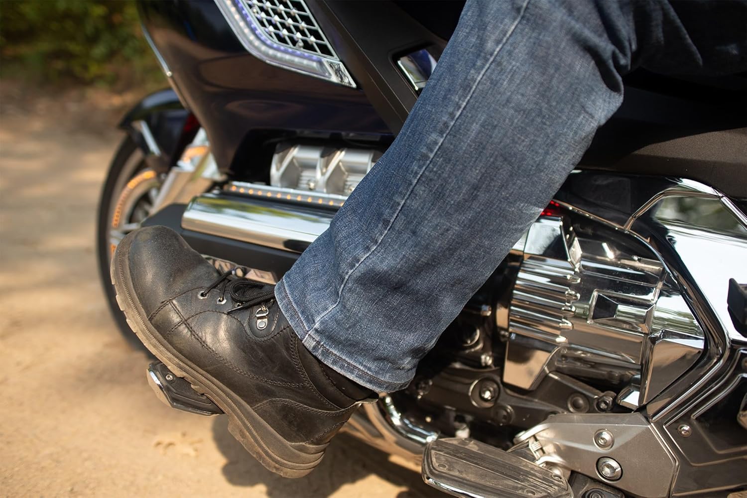 Ciro Goldstrike 3-Way Adjustable Highway Peg Mounts with Twin Rail Footrest (Pair) for Gold Wing Black (60325)