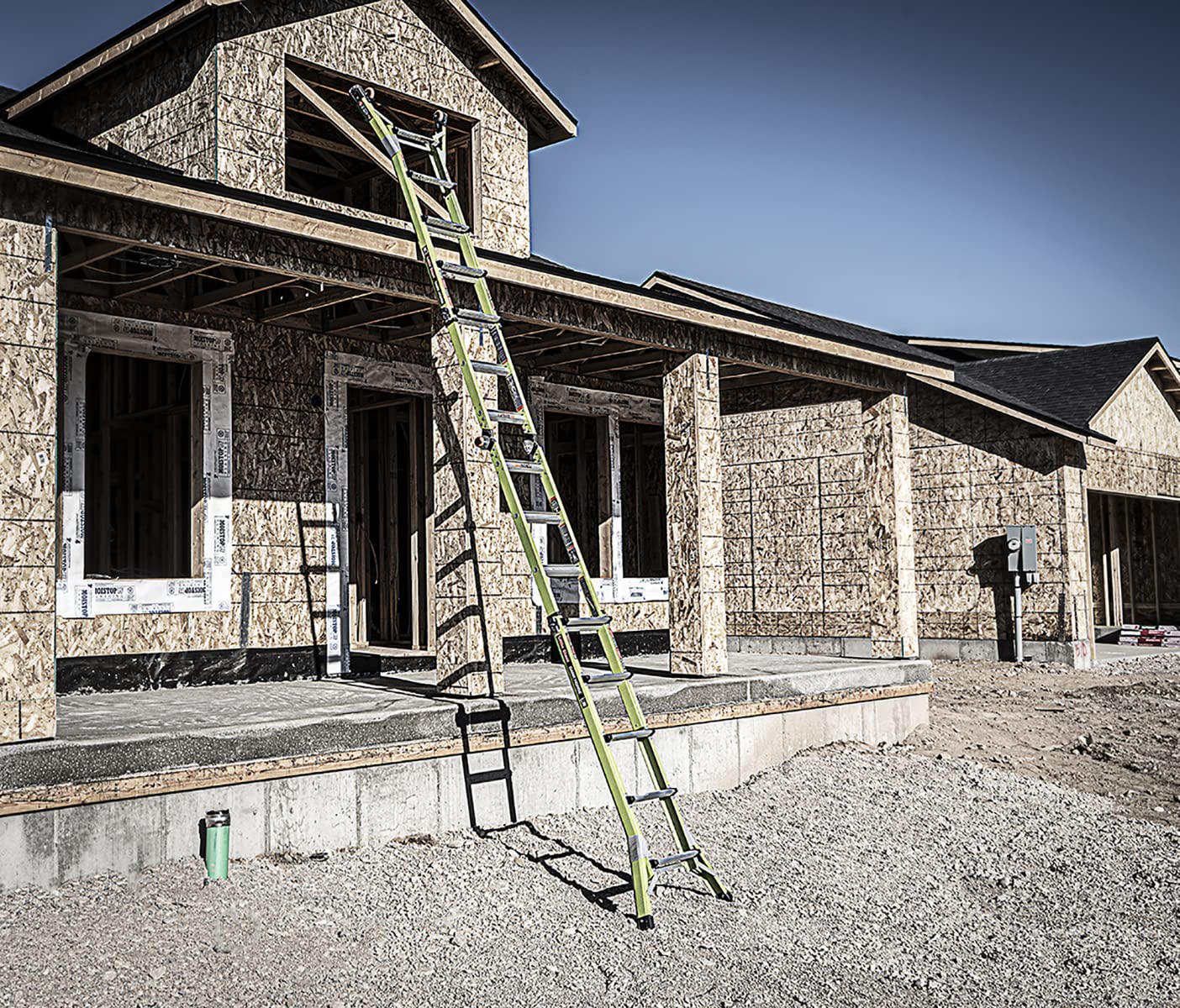 Little Giant Ladder Systems Dark Horse 2.0, M22, 6,7 m, drabina wielopozycyjna, włókno szklane, typ 1A, waga 136 kg, (16122-001)